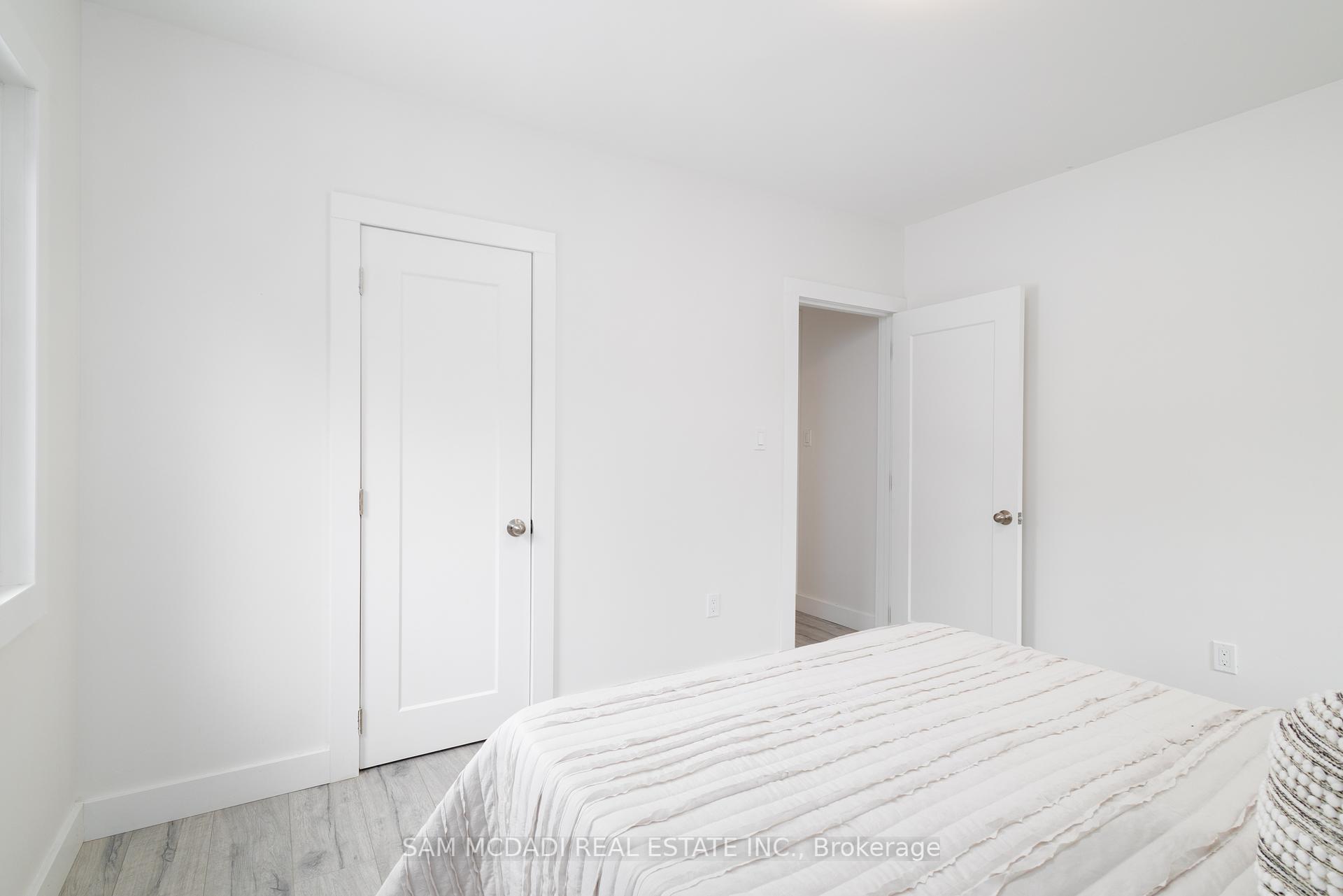 100 Green Mountain Road E