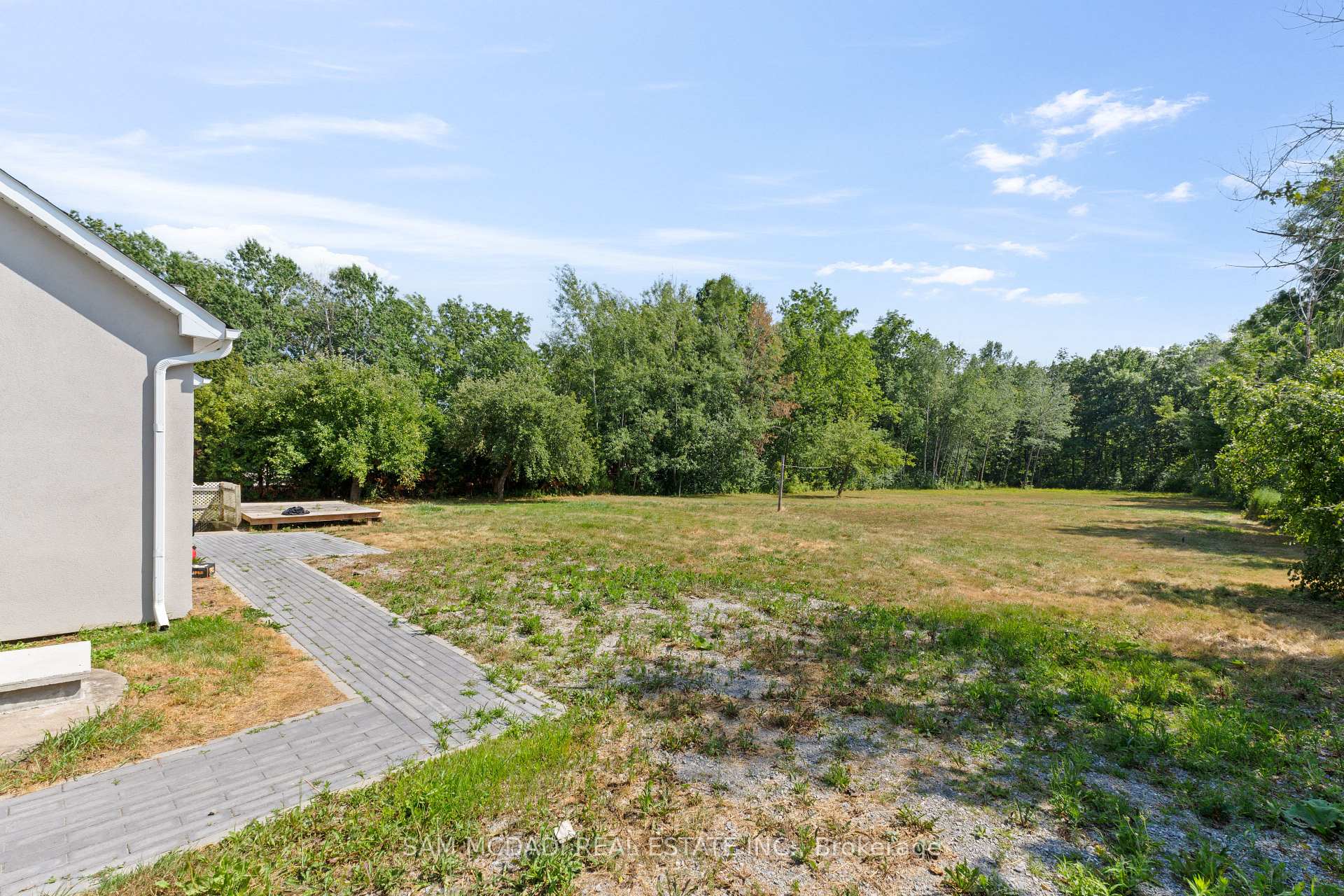 100 Green Mountain Road E