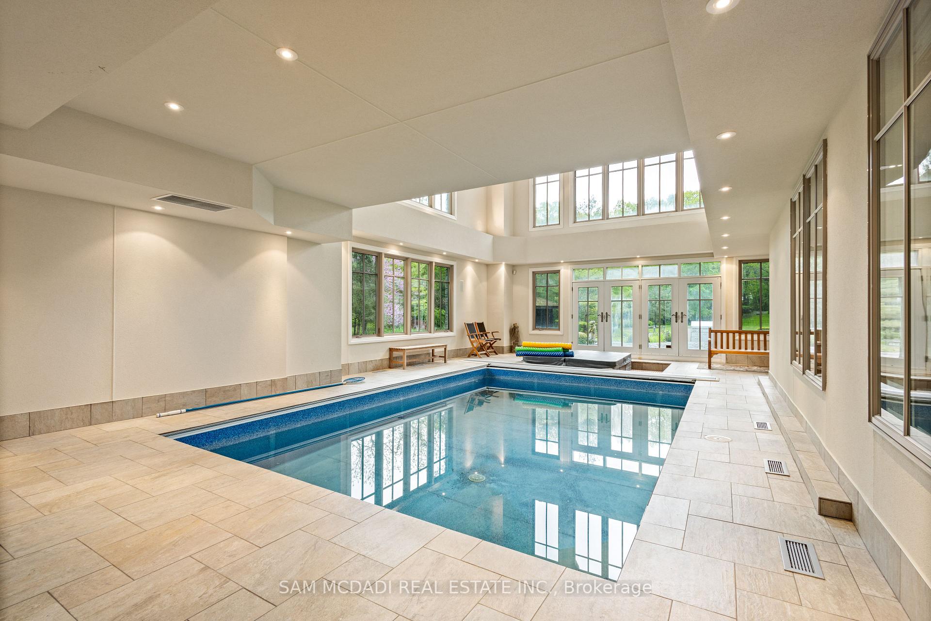 839 E Lakeshore Road