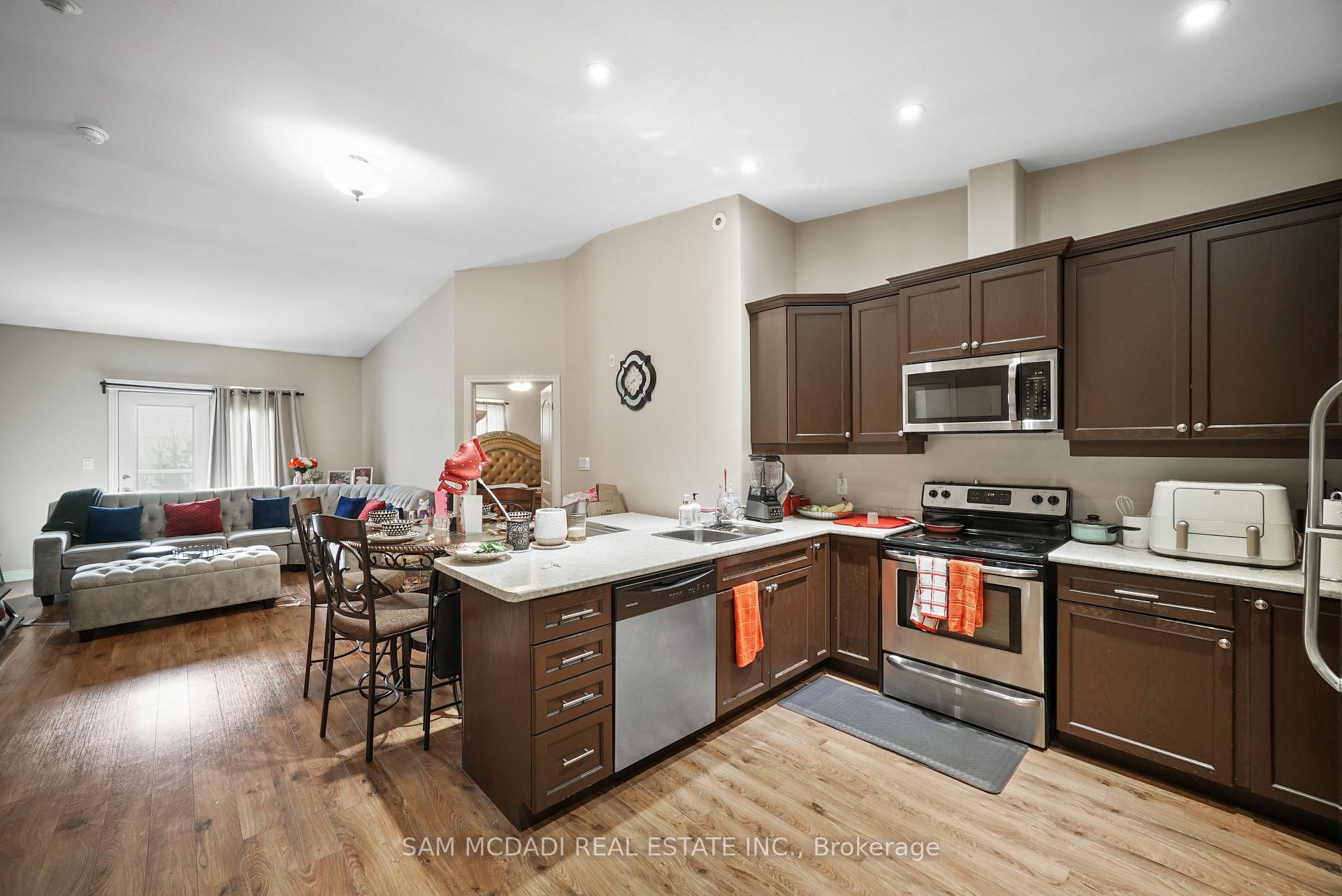 6928 Ailanthus Avenue 303