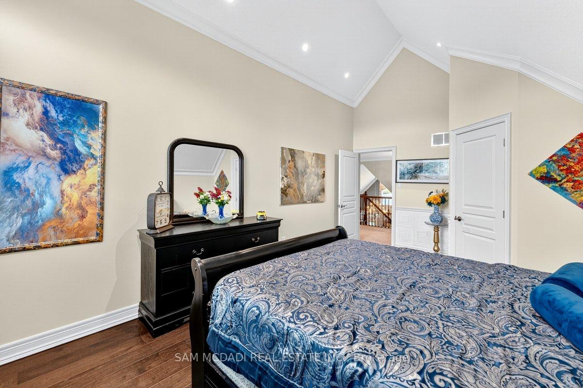 85 Hillcroft Drive