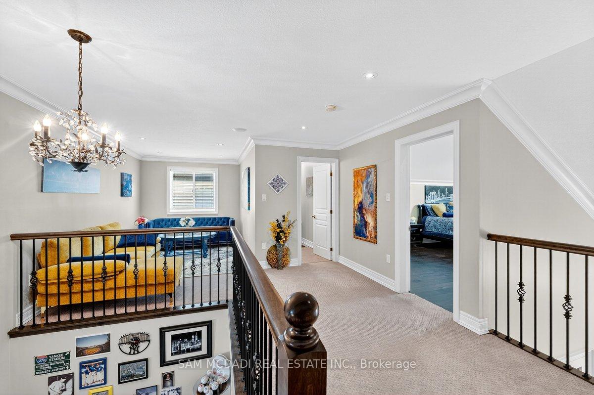 85 Hillcroft Drive