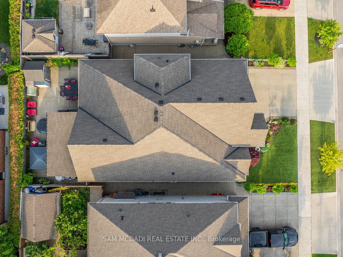 85 Hillcroft Drive
