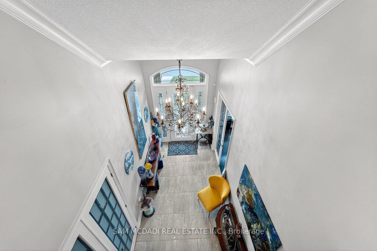 85 Hillcroft Drive