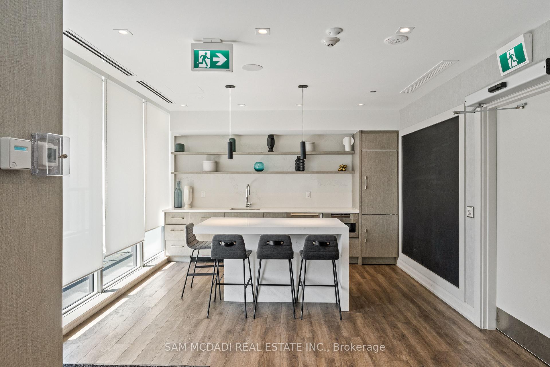212 King William Street 1305