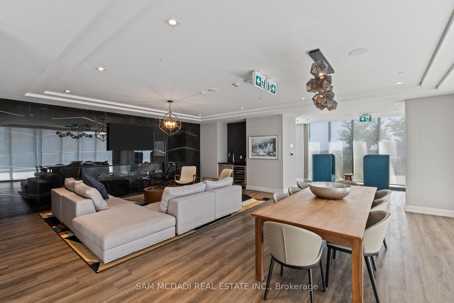 212 King William Street 1305