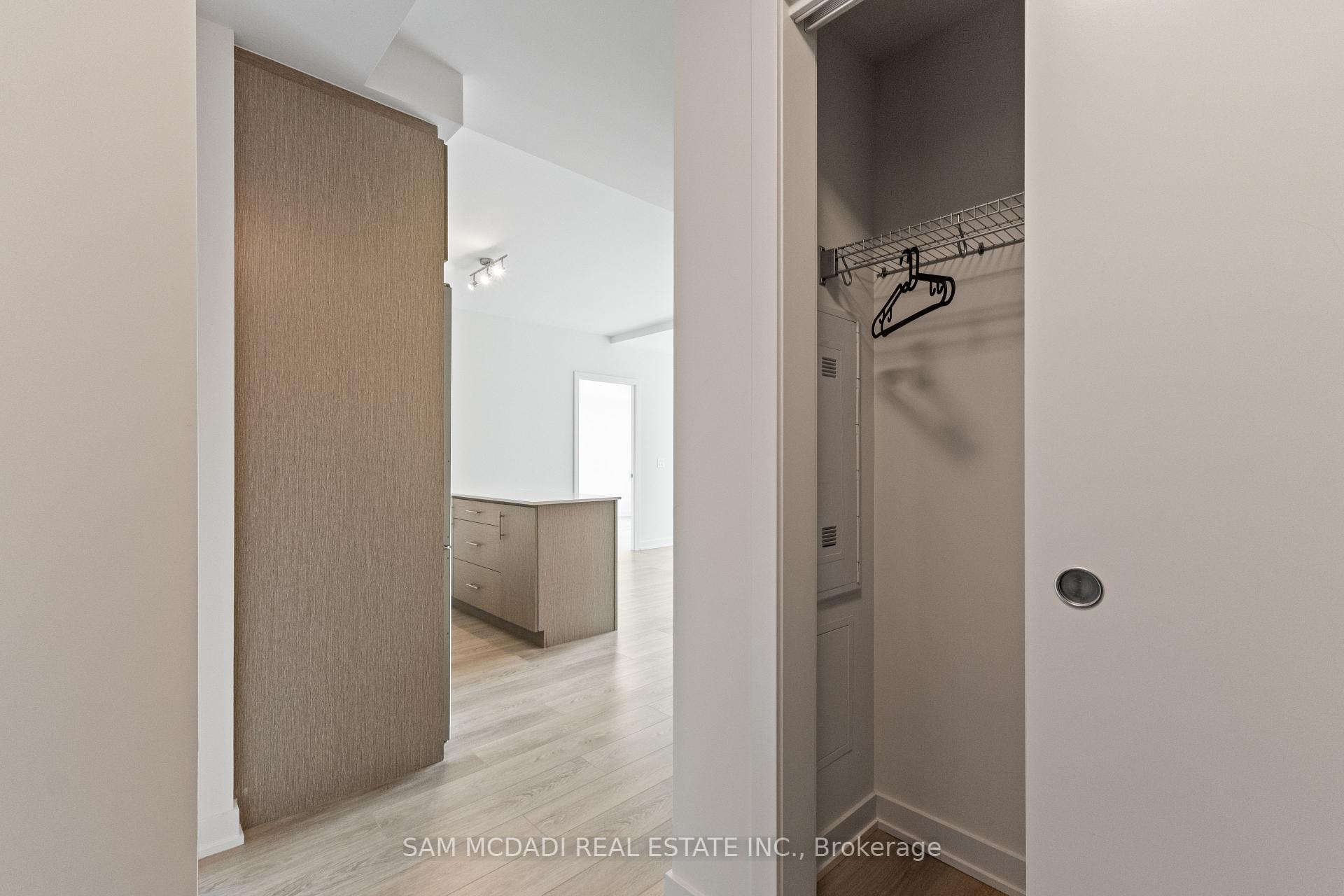 212 King William Street 1305