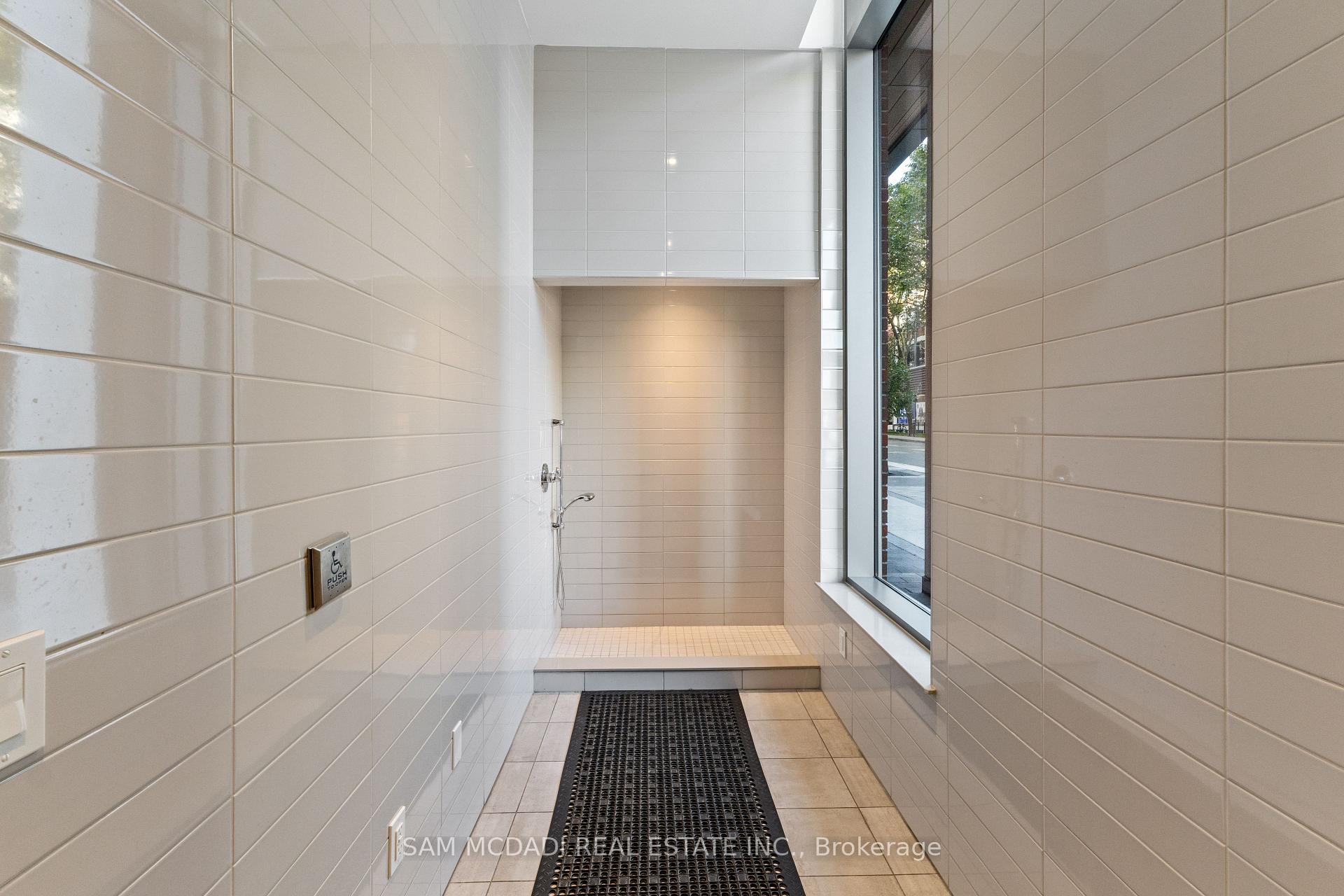 212 King William Street 1305