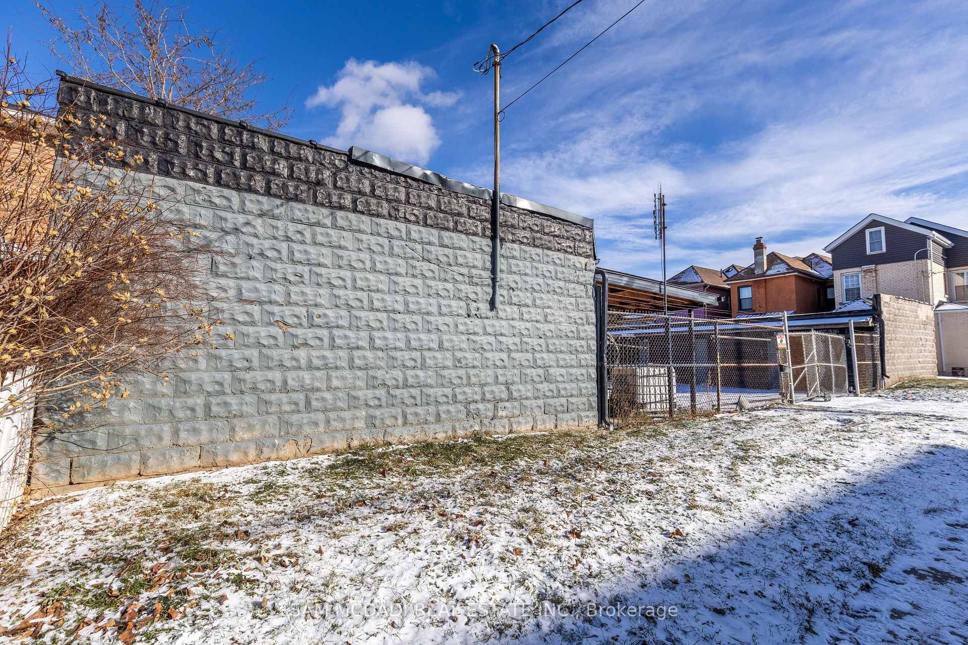 107 Robert Street
