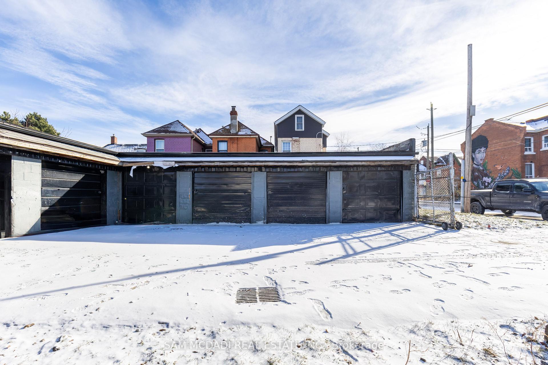 107 Robert Street