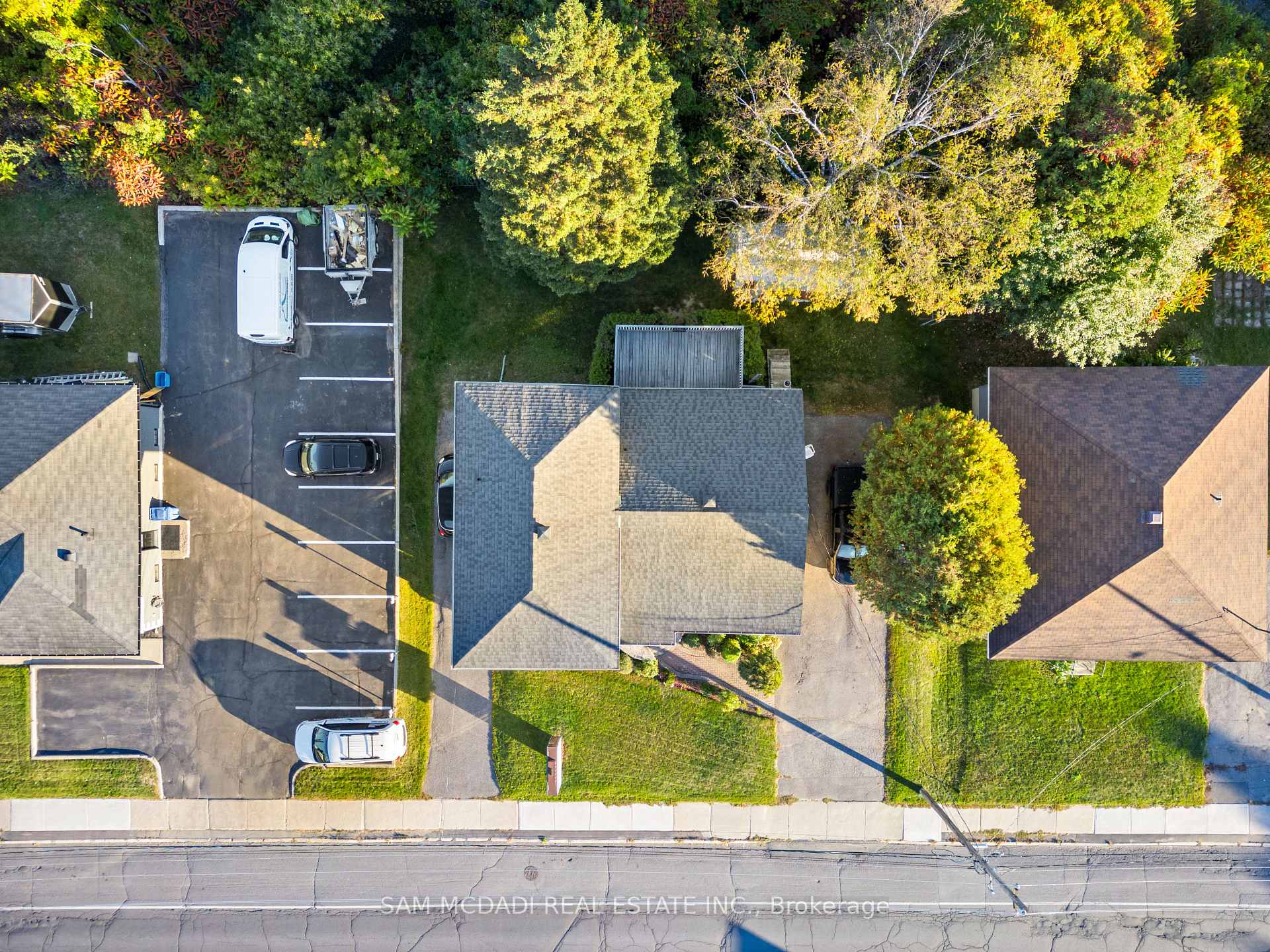 2705 Laurier Street