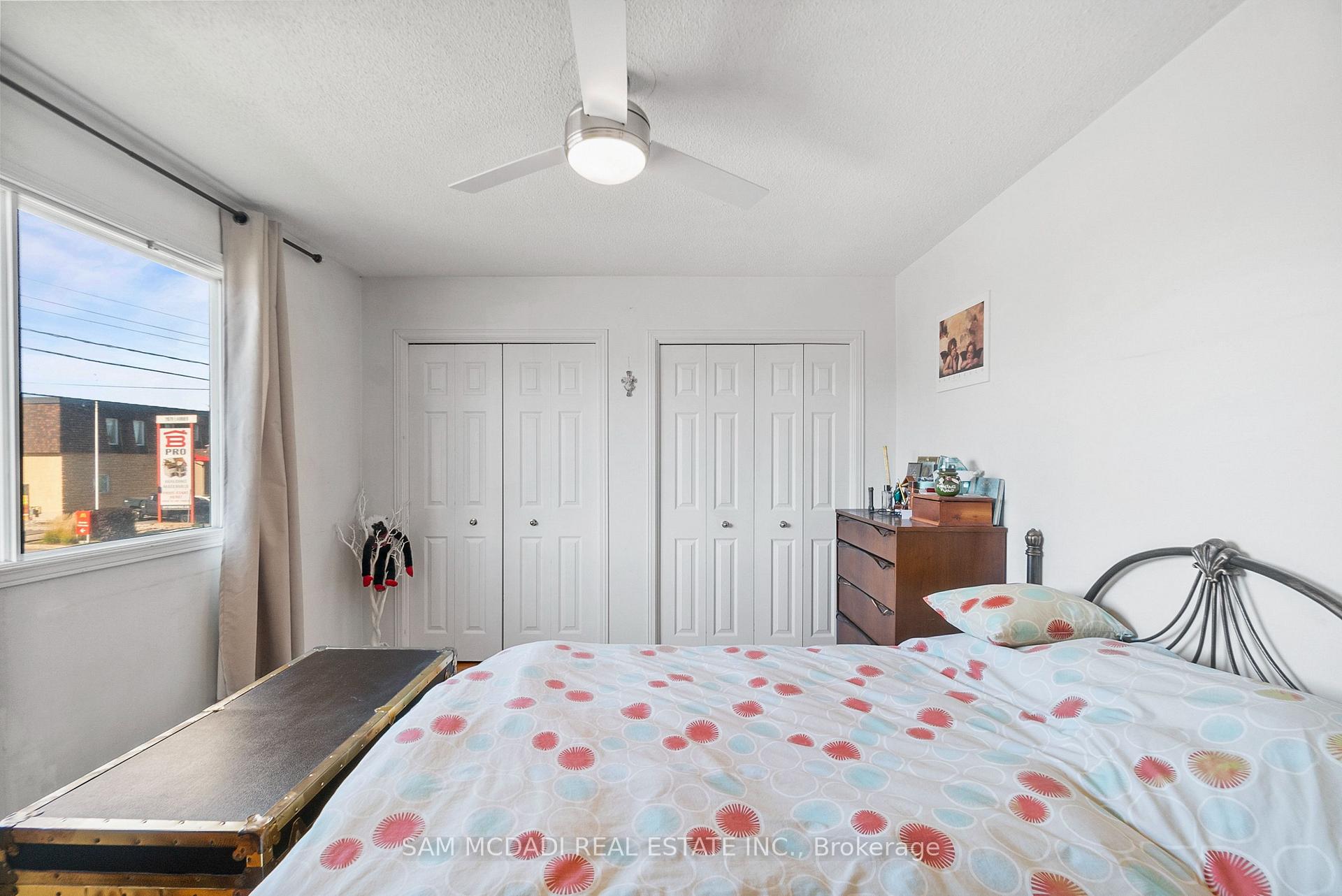 2705 Laurier Street