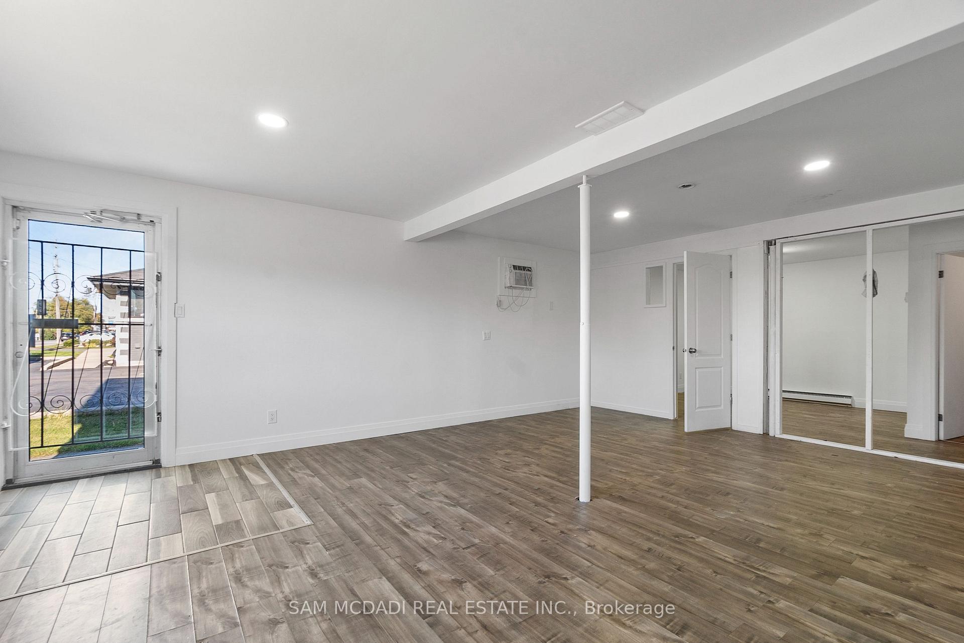 2705 Laurier Street