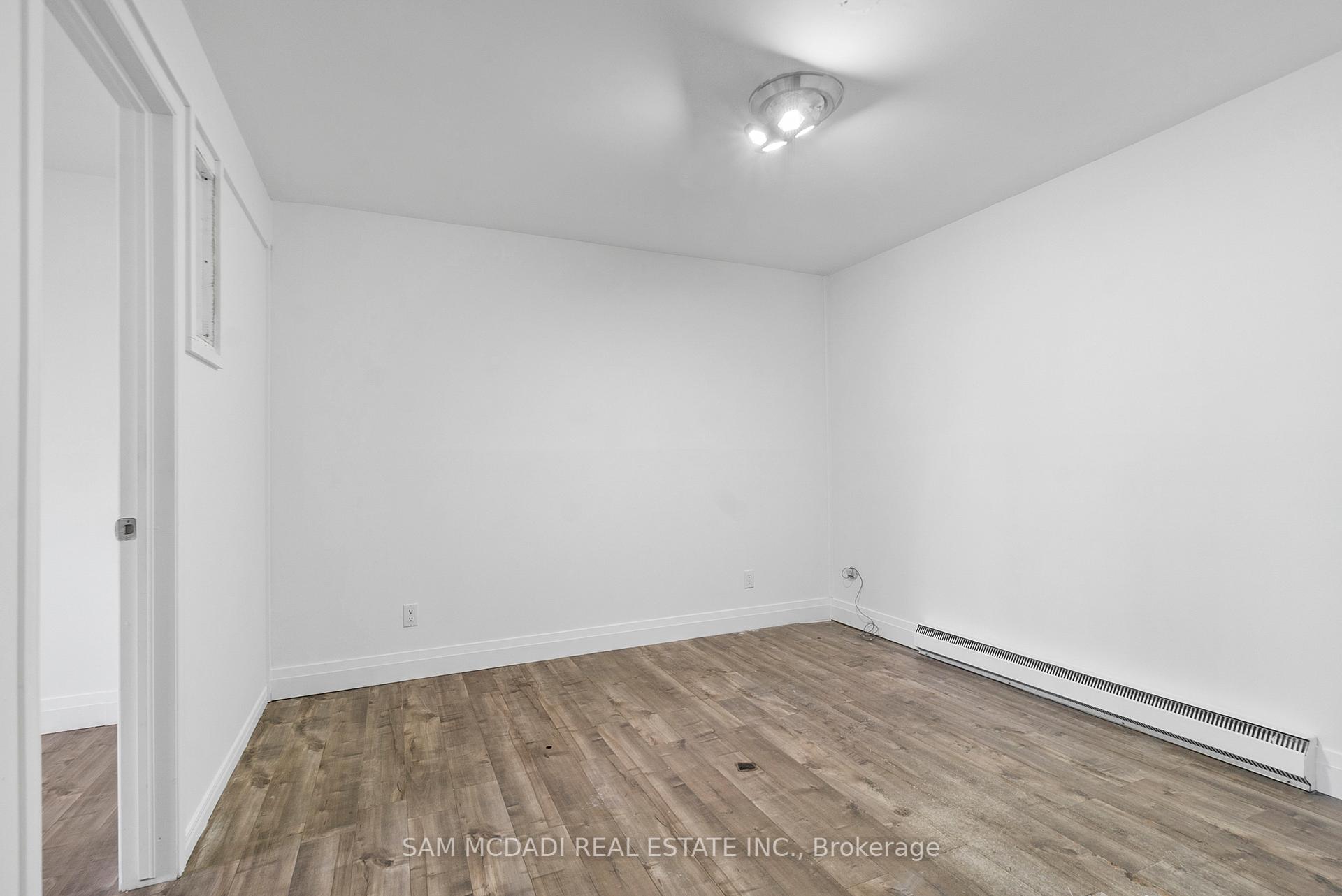 2705 Laurier Street