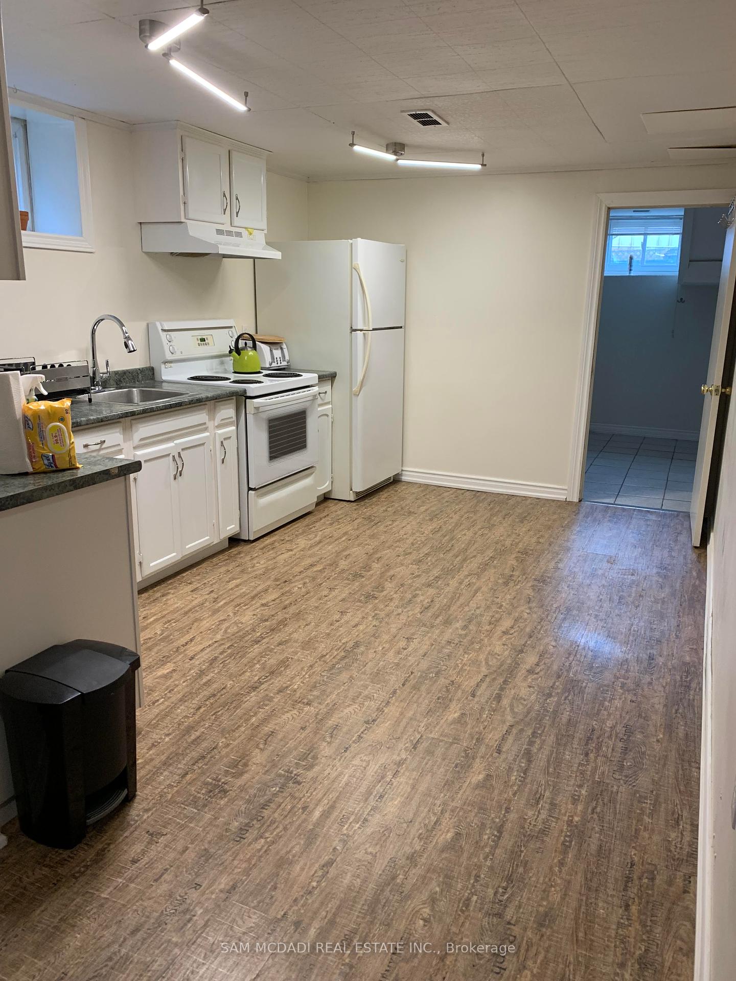 7003 Ann Street Lower