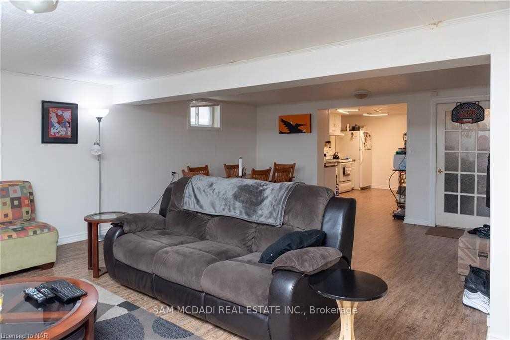7003 Ann Street Lower
