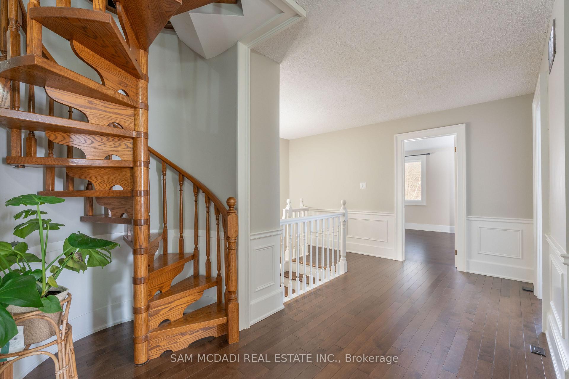 1046 Concession 6 Road W, Hamilton