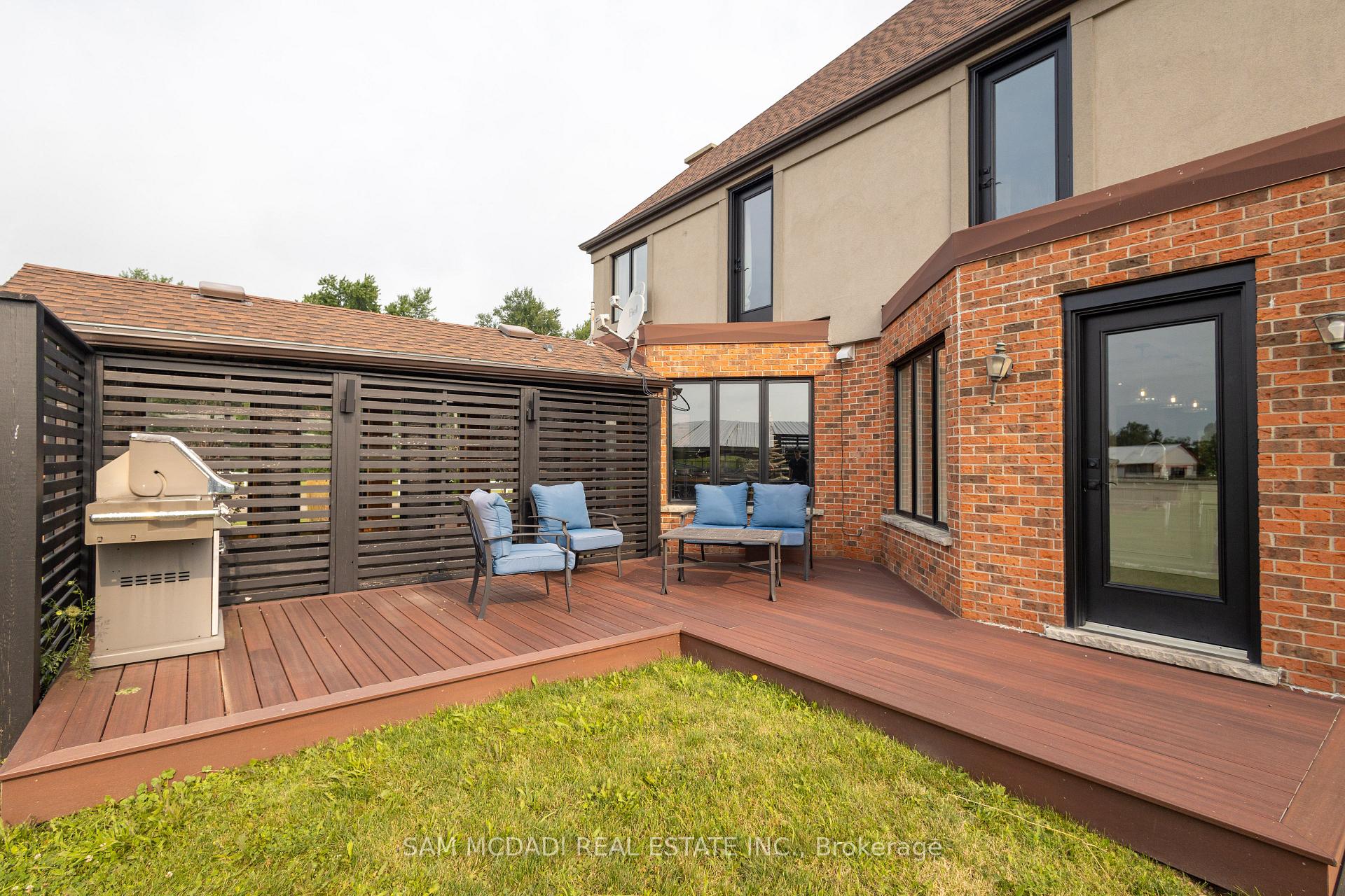 1046 Concession 6 Road W, Hamilton