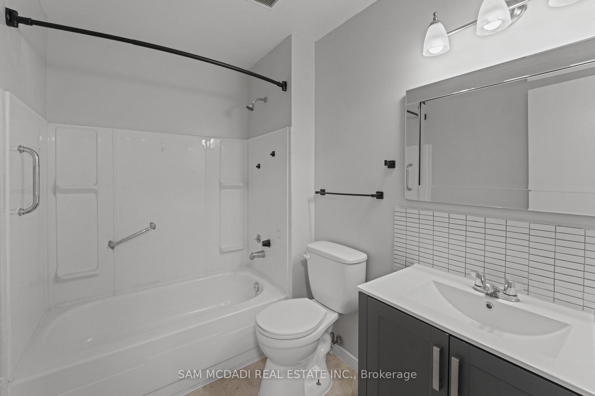 62 Spencer Street E 403