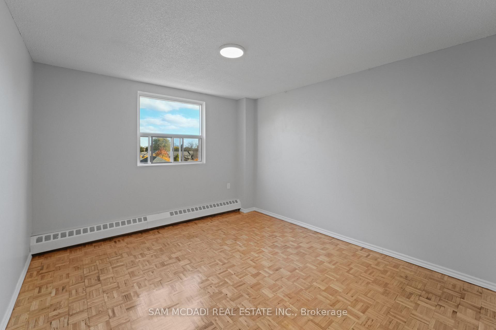 62 Spencer Street E 403