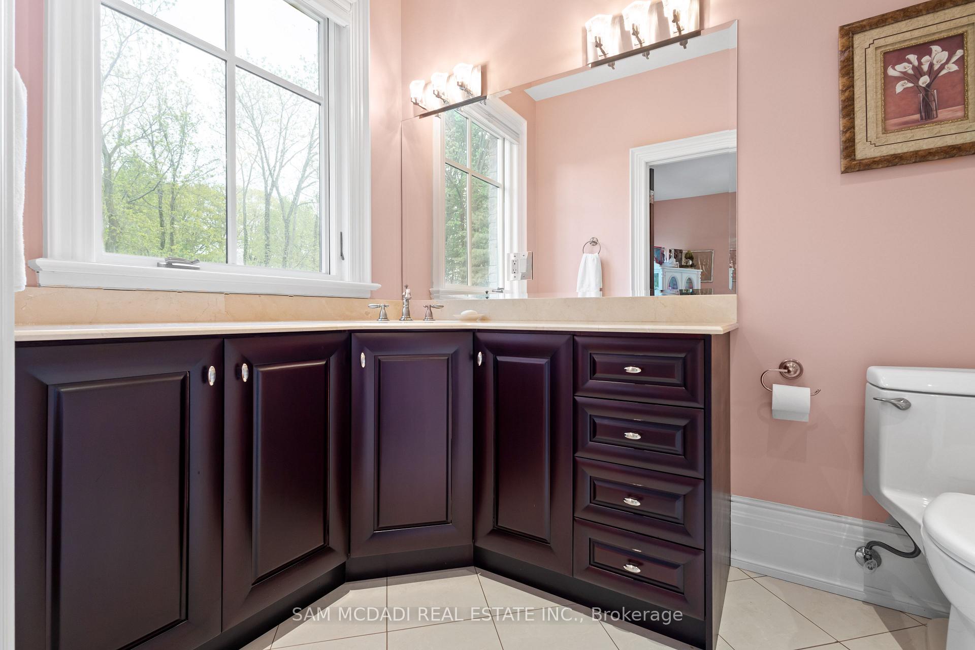 839 E Lakeshore Road