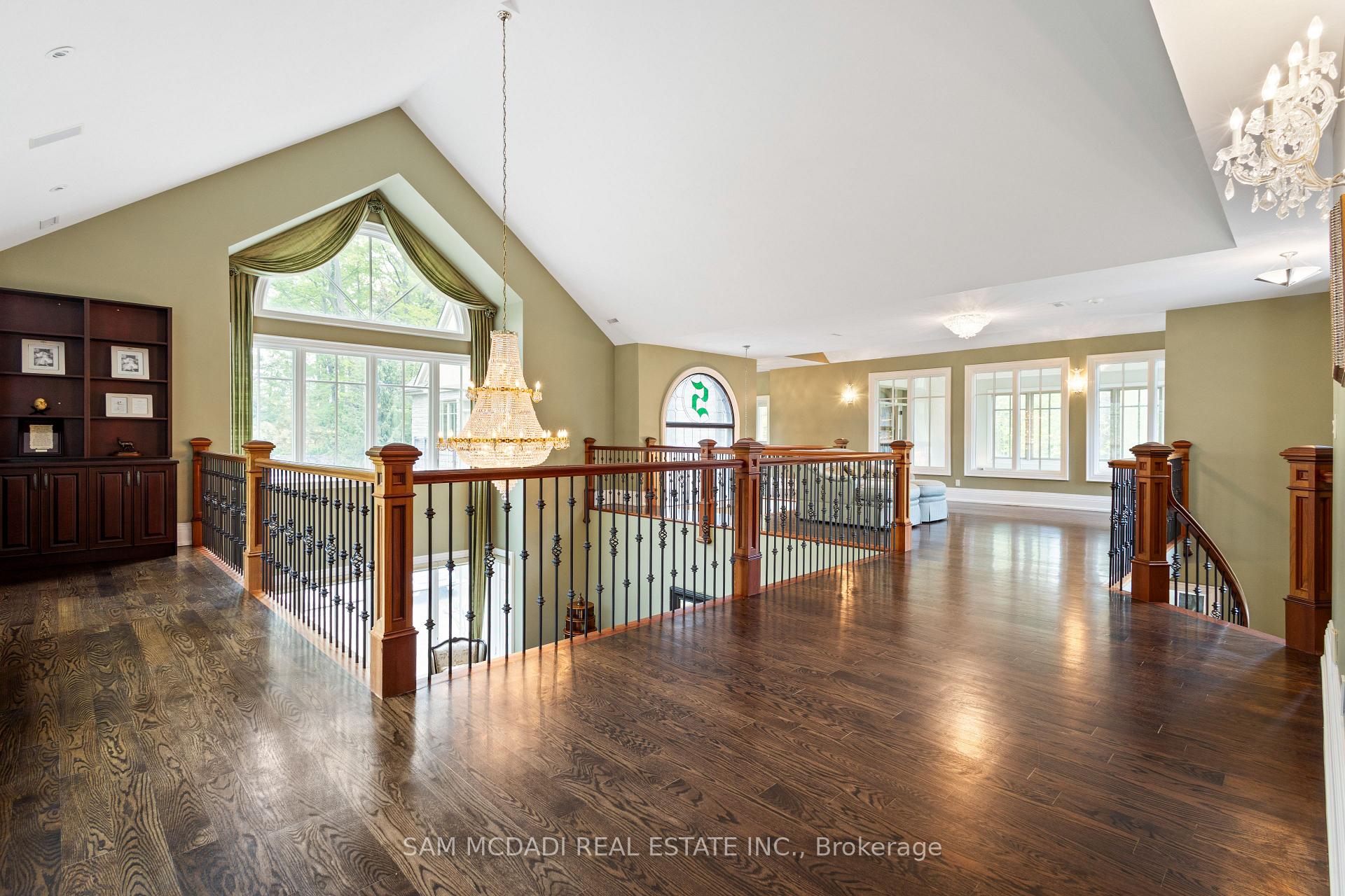 839 E Lakeshore Road