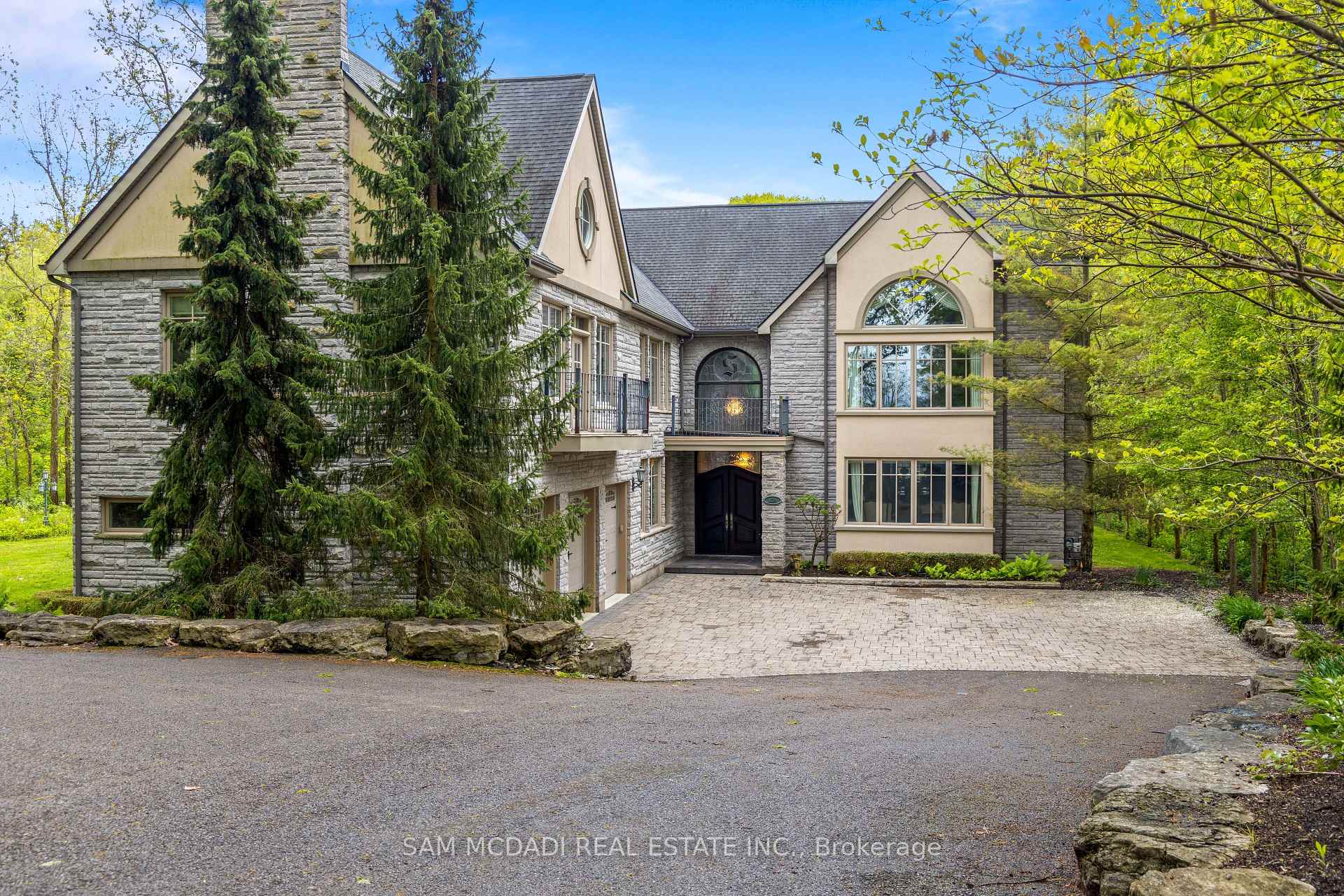 839 E Lakeshore Road