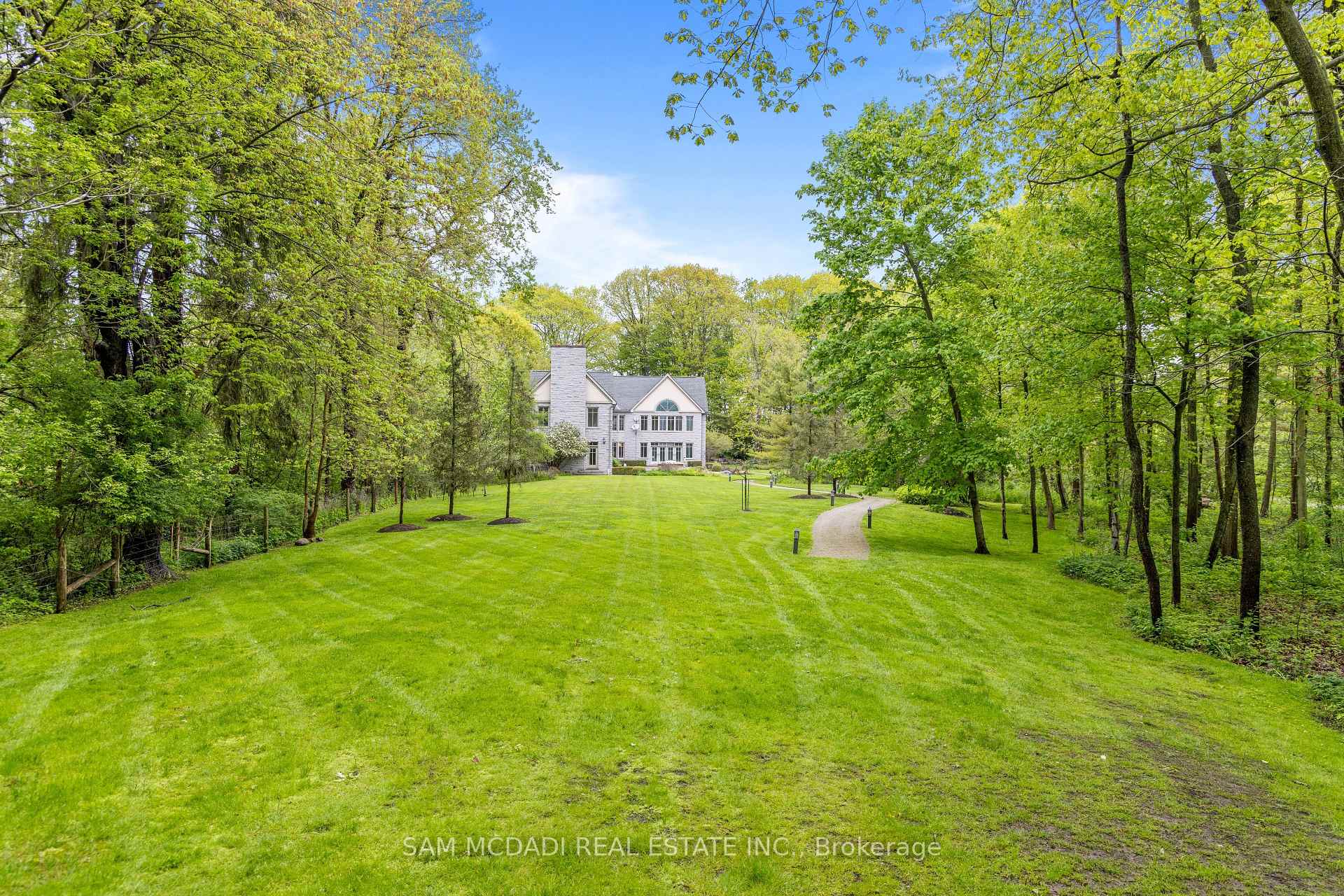 839 E Lakeshore Road