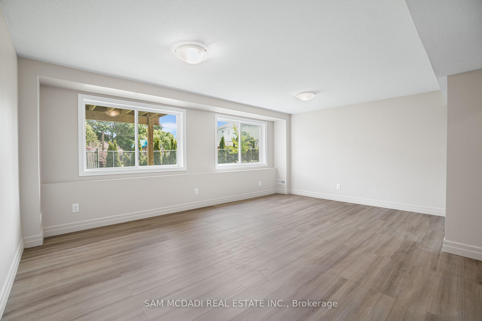 1023 Devonshire Avenue 25