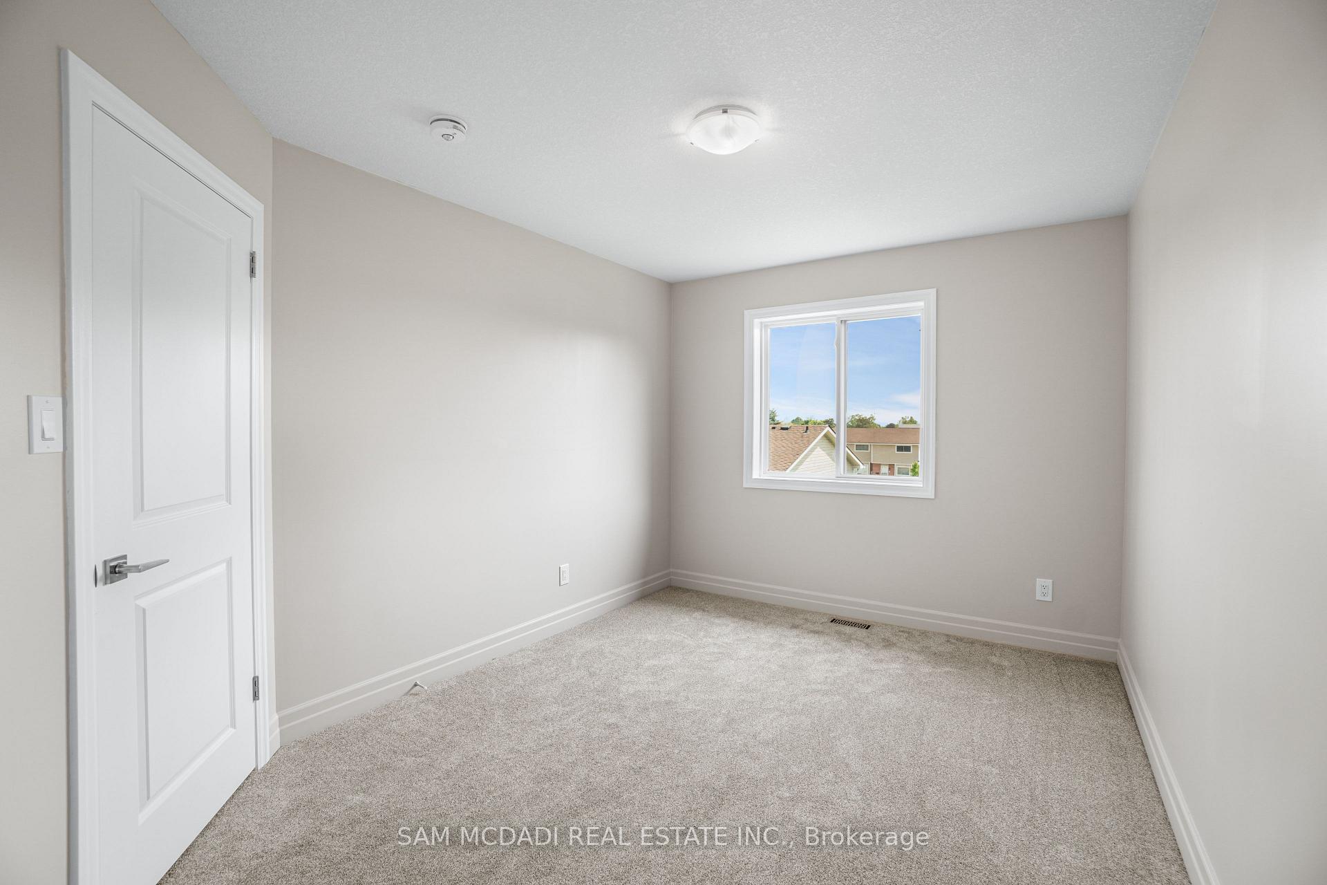 1023 Devonshire Avenue 25