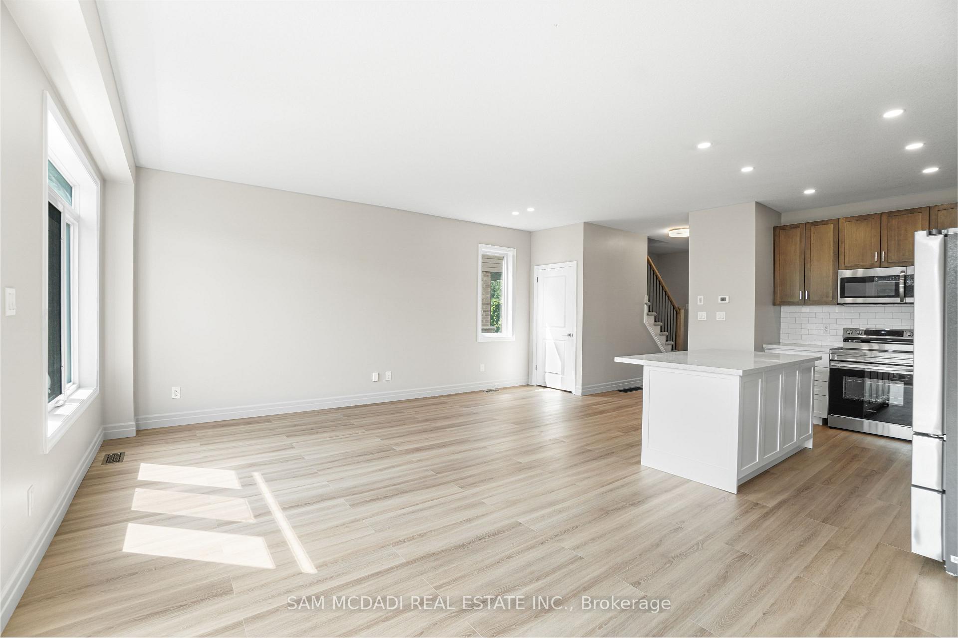 1023 Devonshire Avenue 25