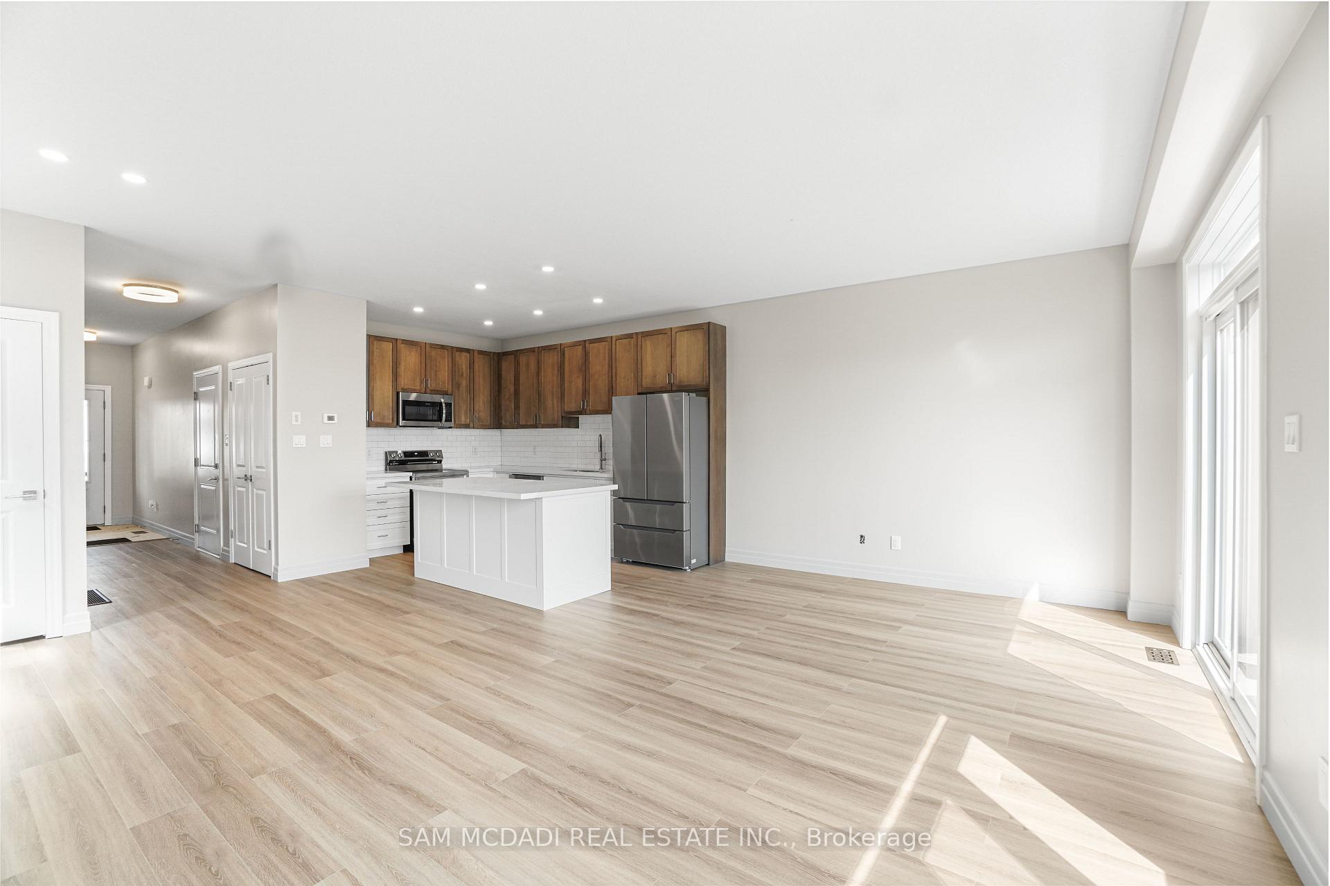 1023 Devonshire Avenue 25