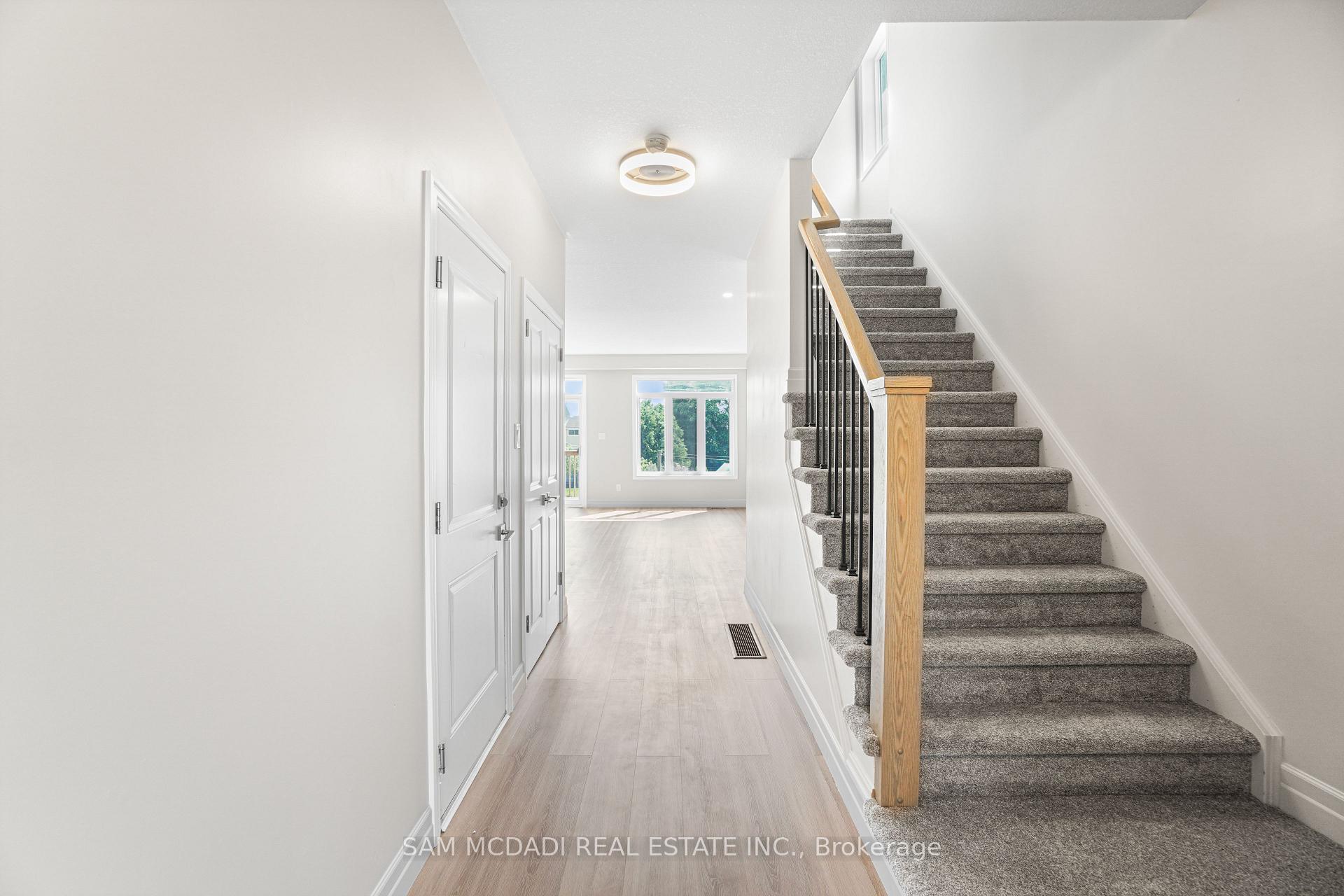 1023 Devonshire Avenue 25