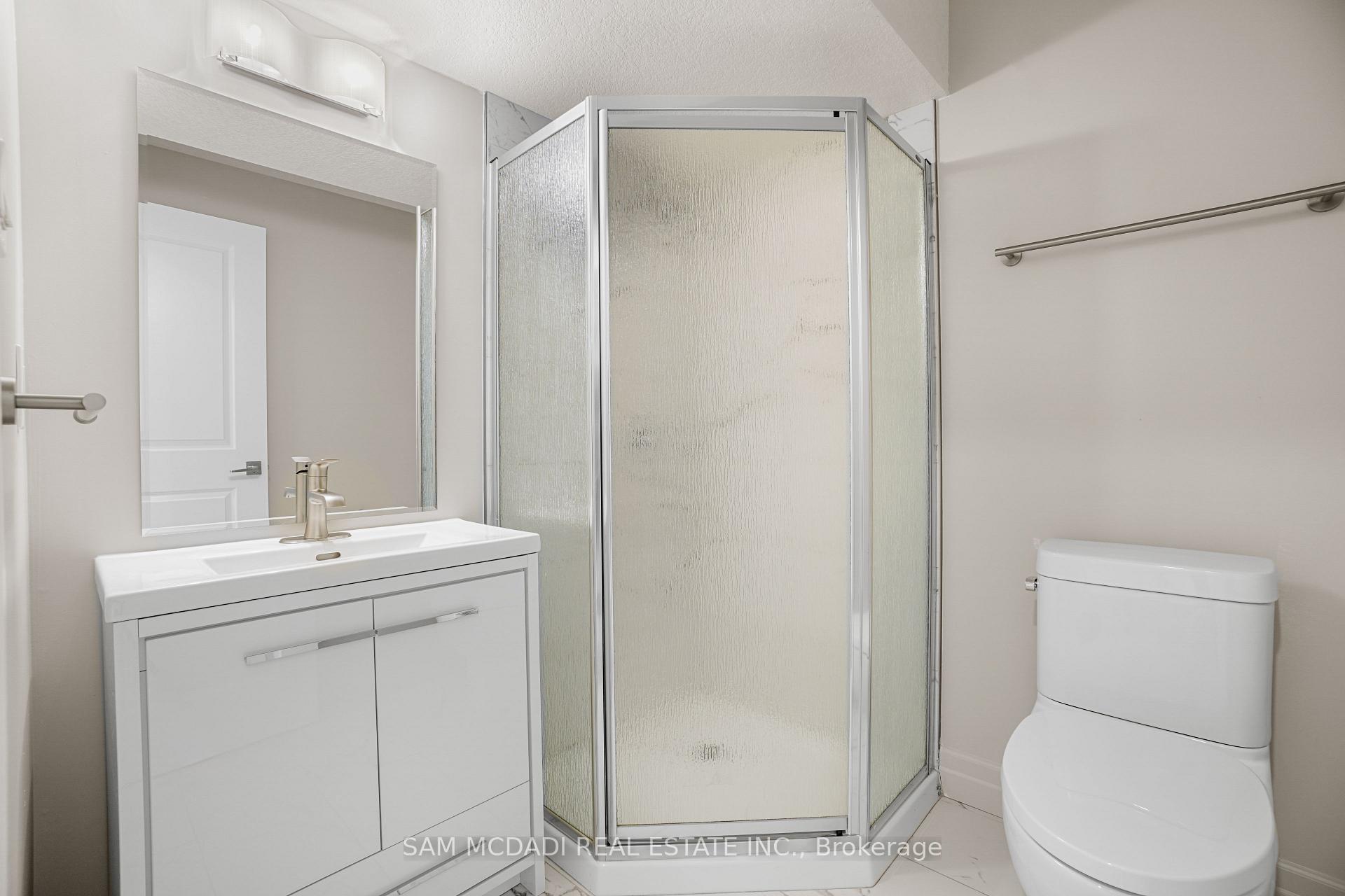 1023 Devonshire Avenue 25