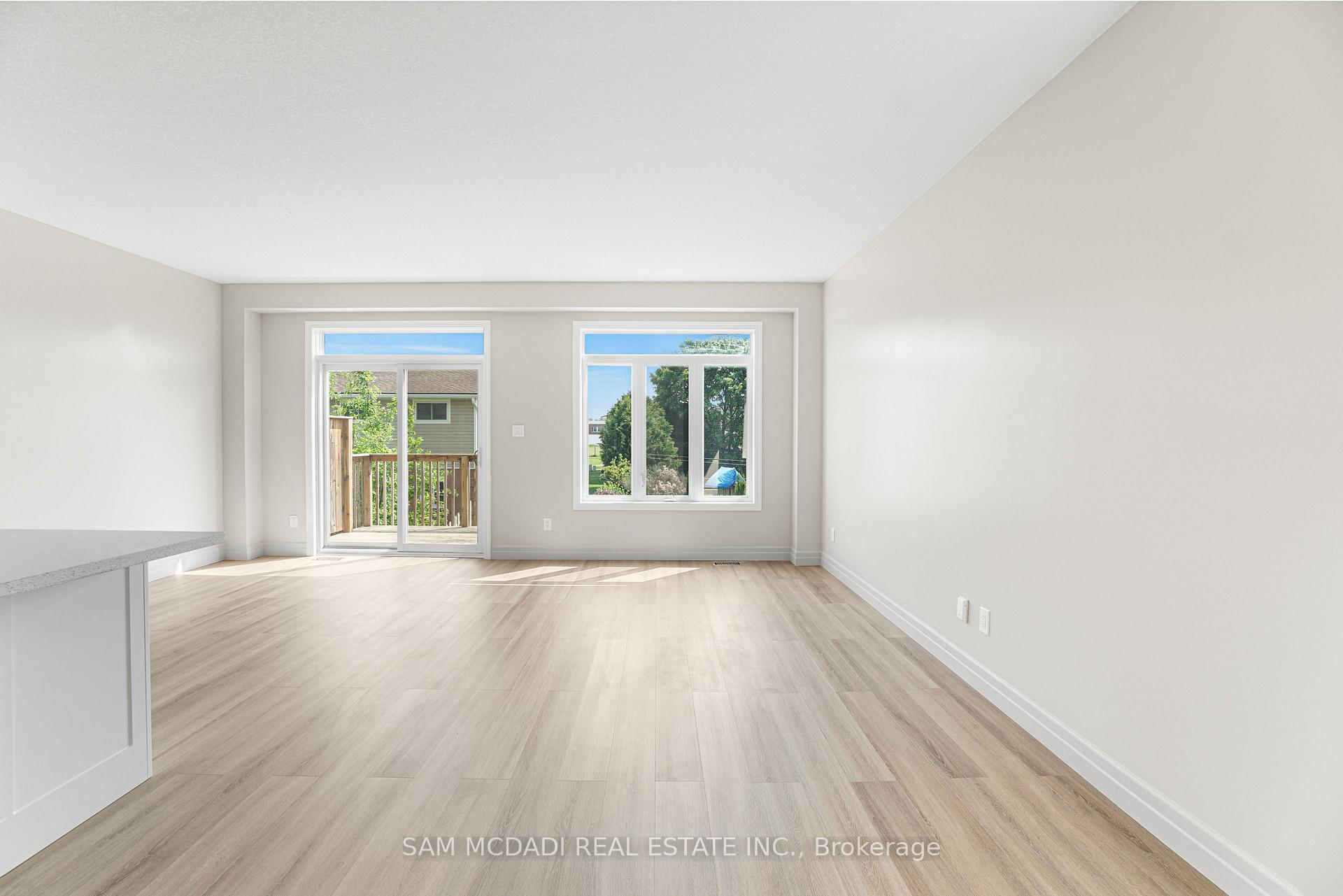 1023 Devonshire Avenue 25