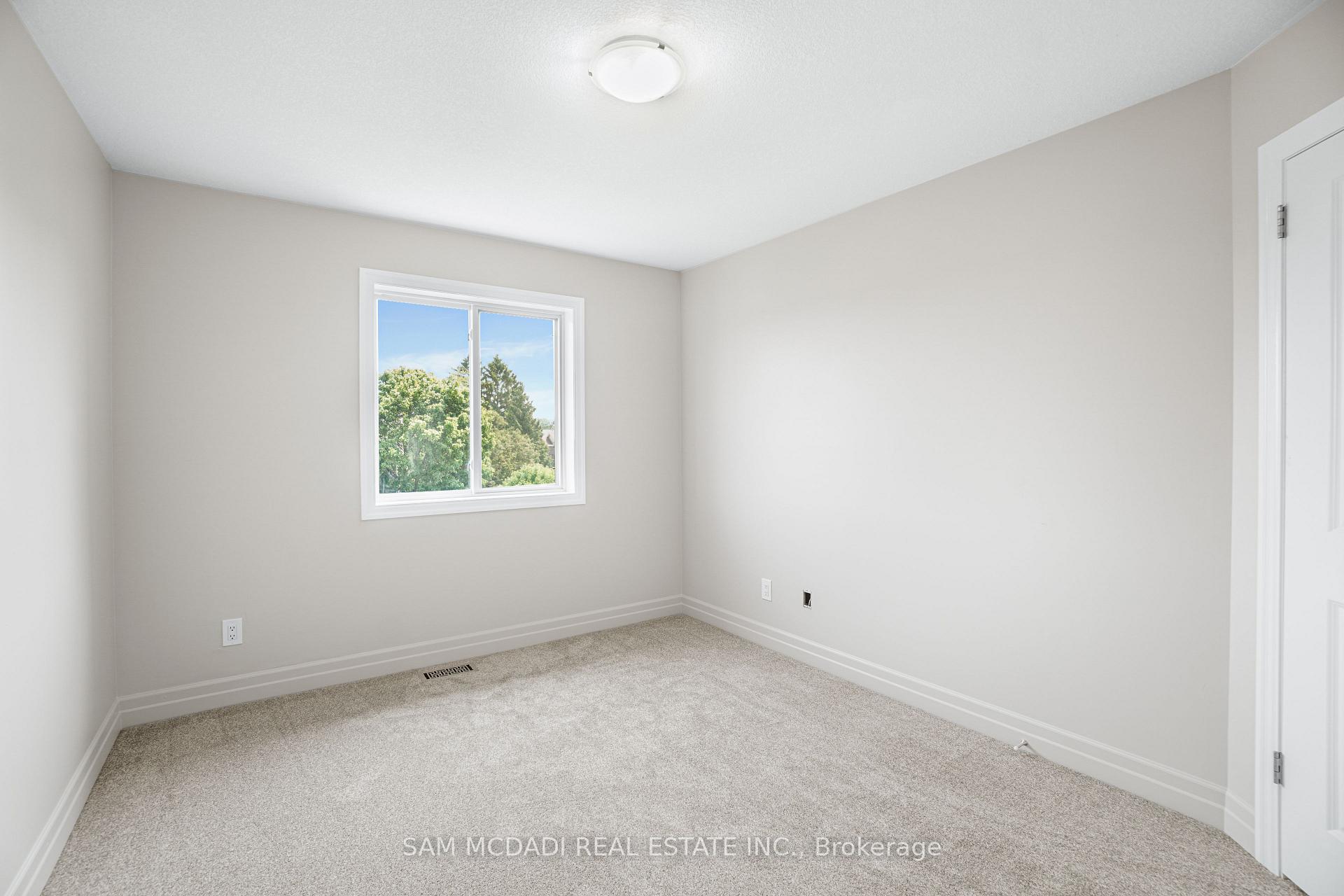 1023 Devonshire Avenue 25