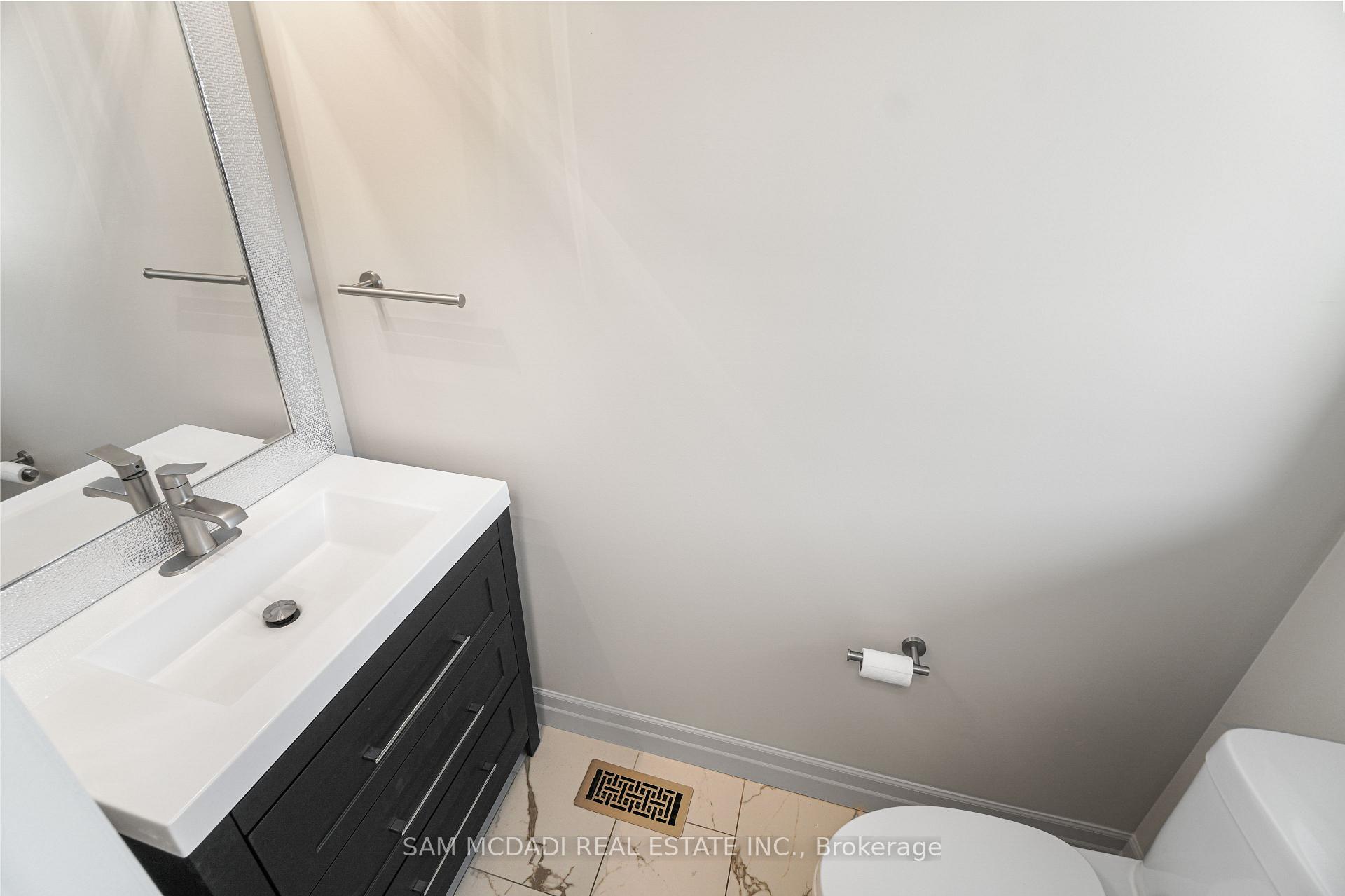 1023 Devonshire Avenue 25