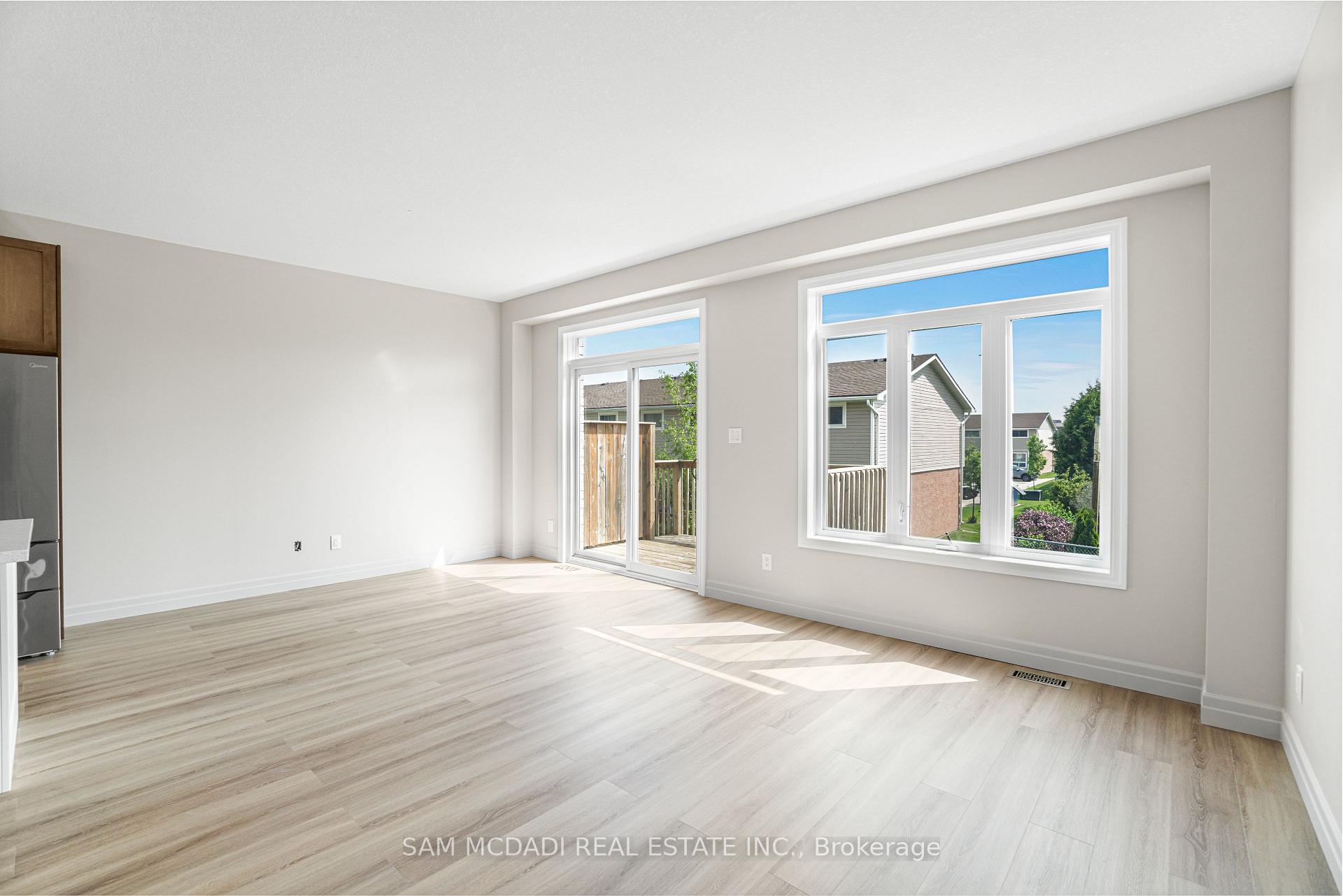 1023 Devonshire Avenue 25