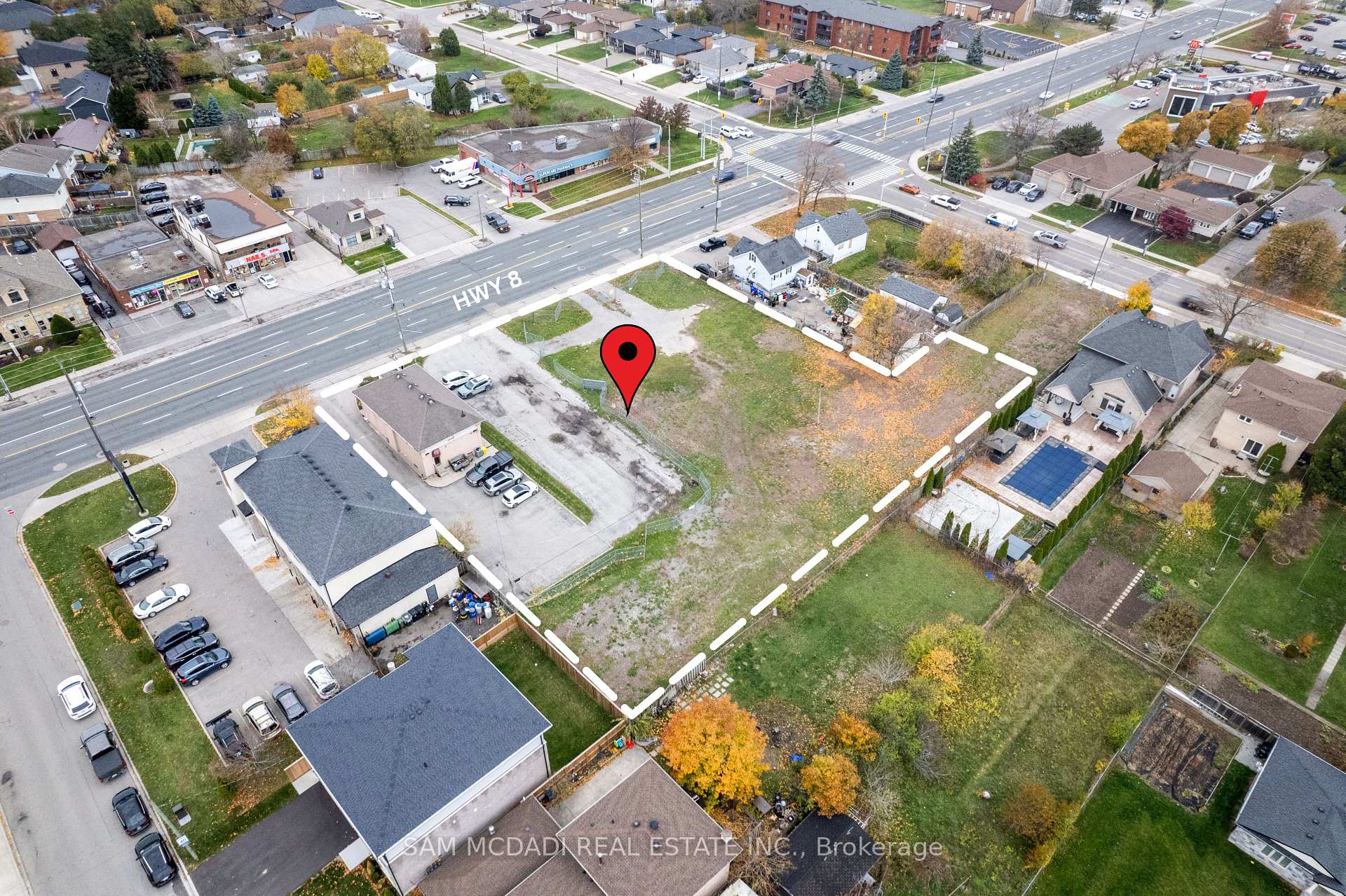 423 Highway 8 Highway