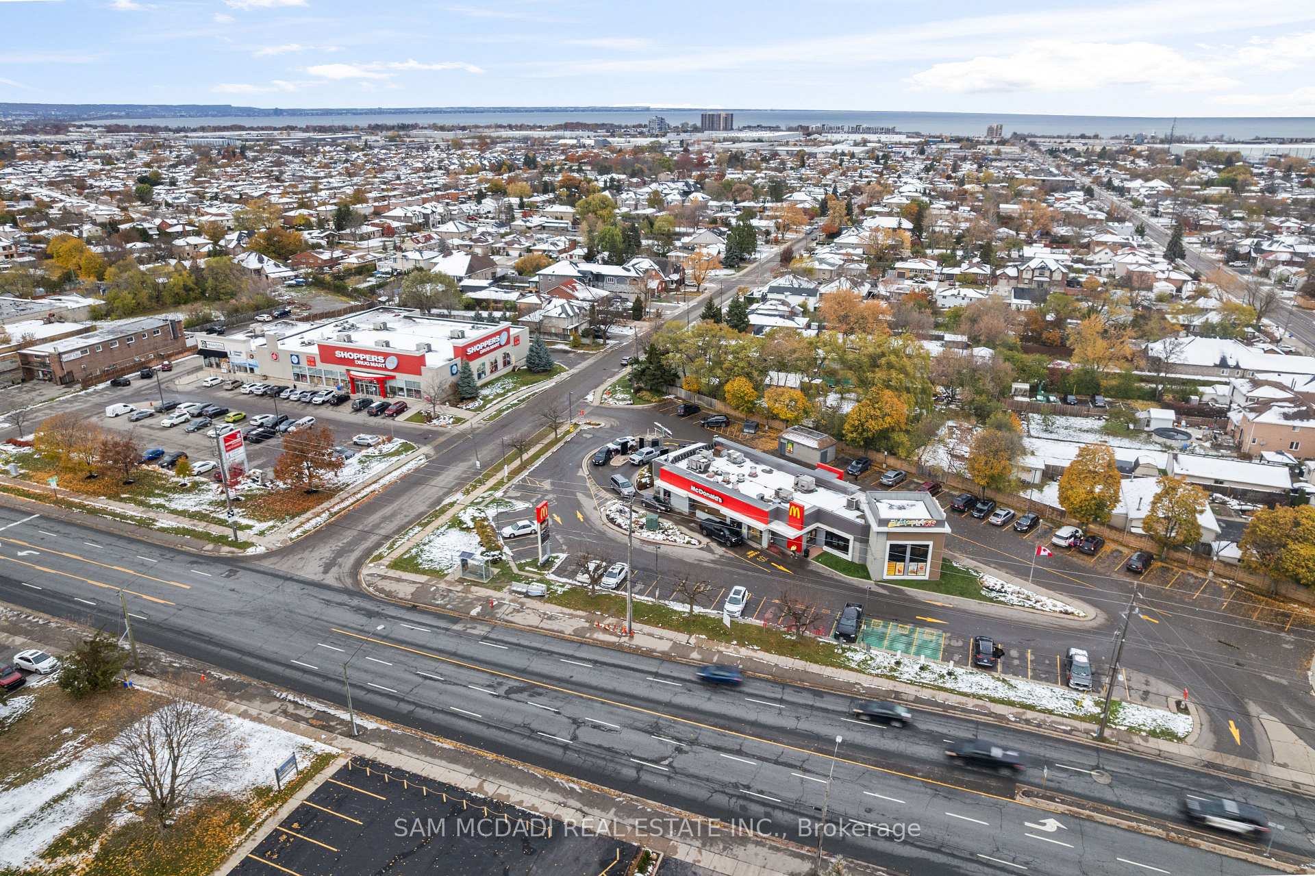 423 Highway 8 Highway