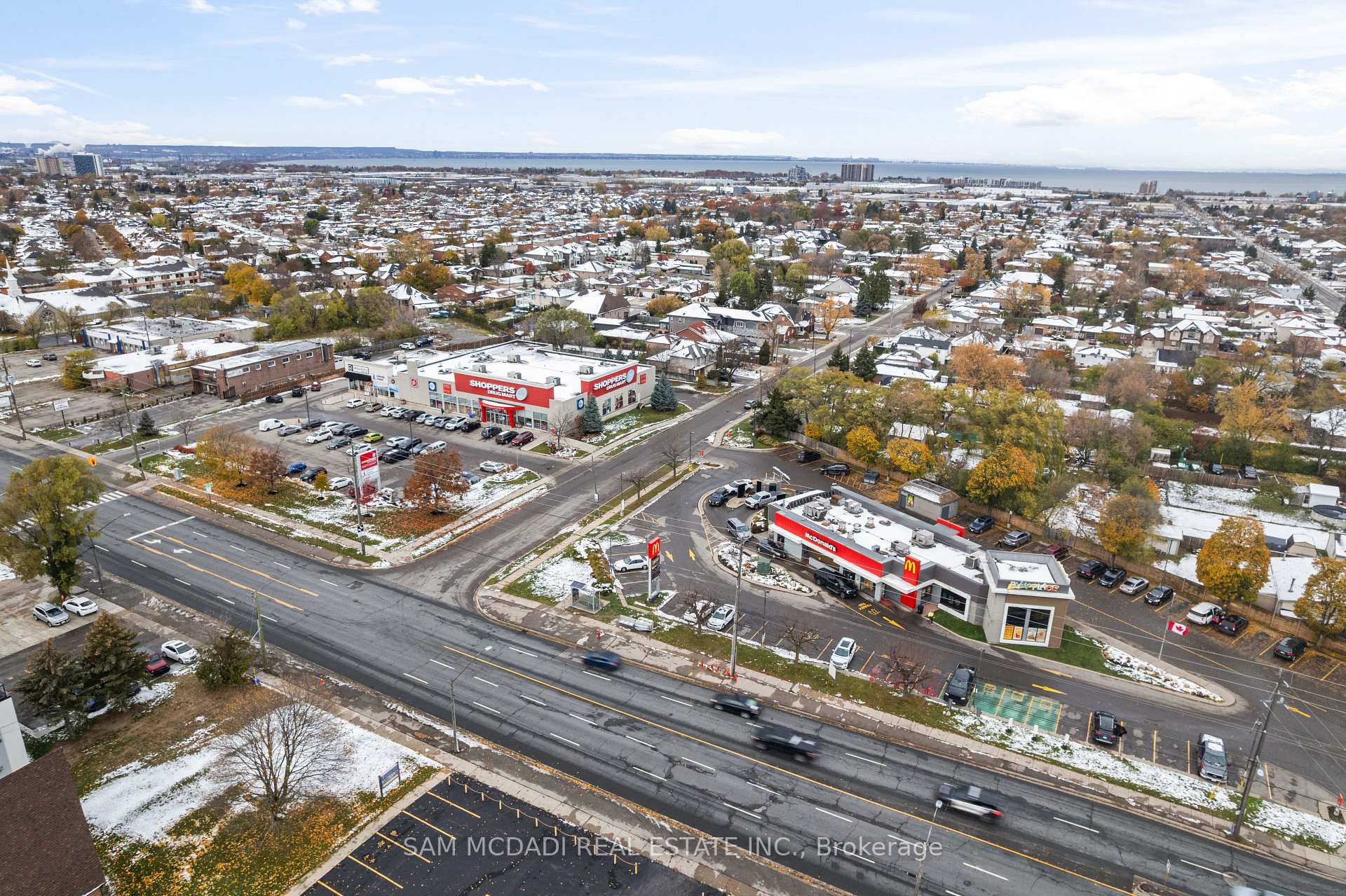 423 Highway 8 Highway