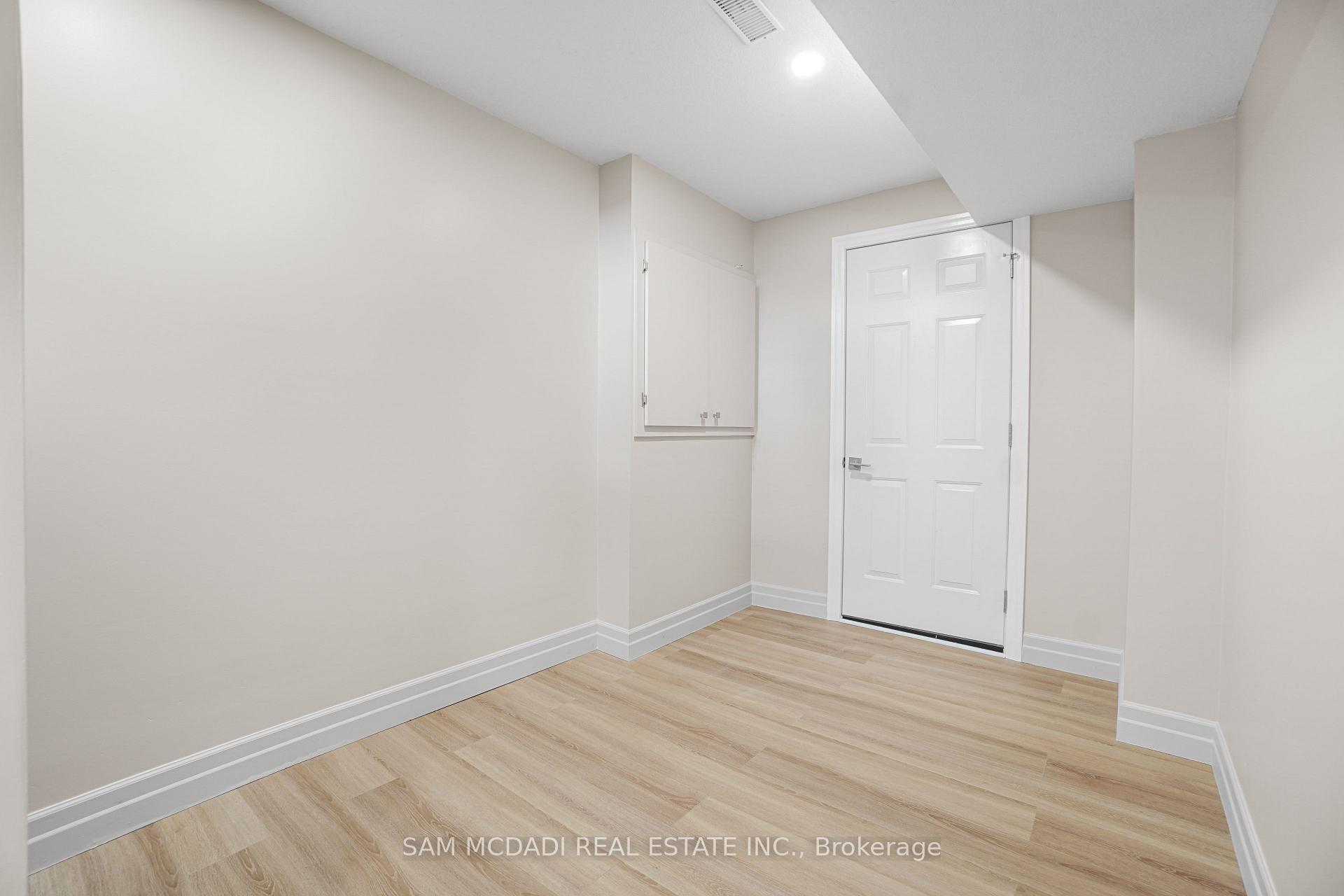 1023 Devonshire Avenue 25