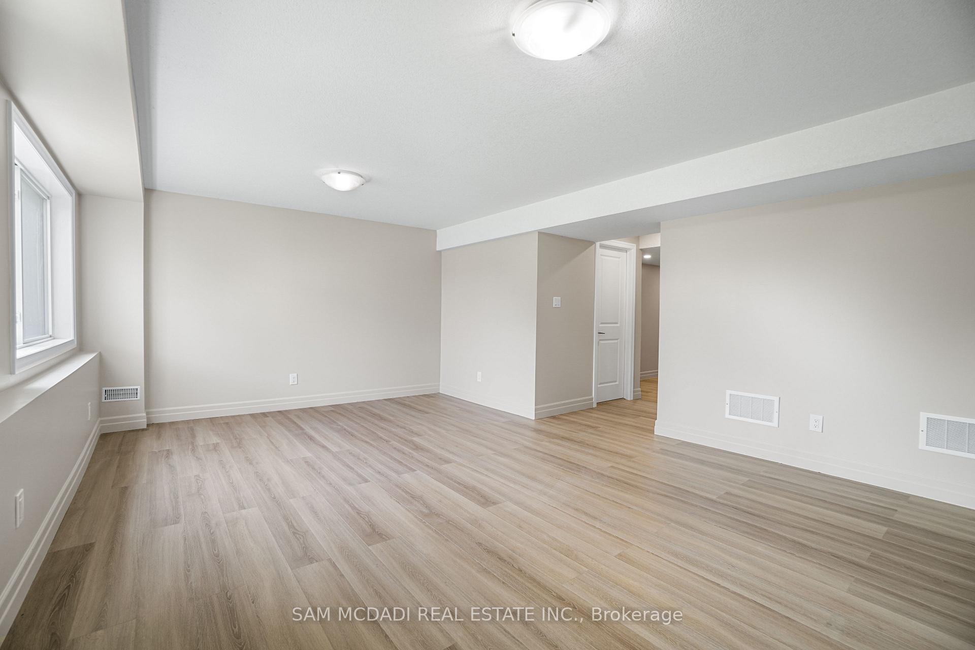 1023 Devonshire Avenue 25