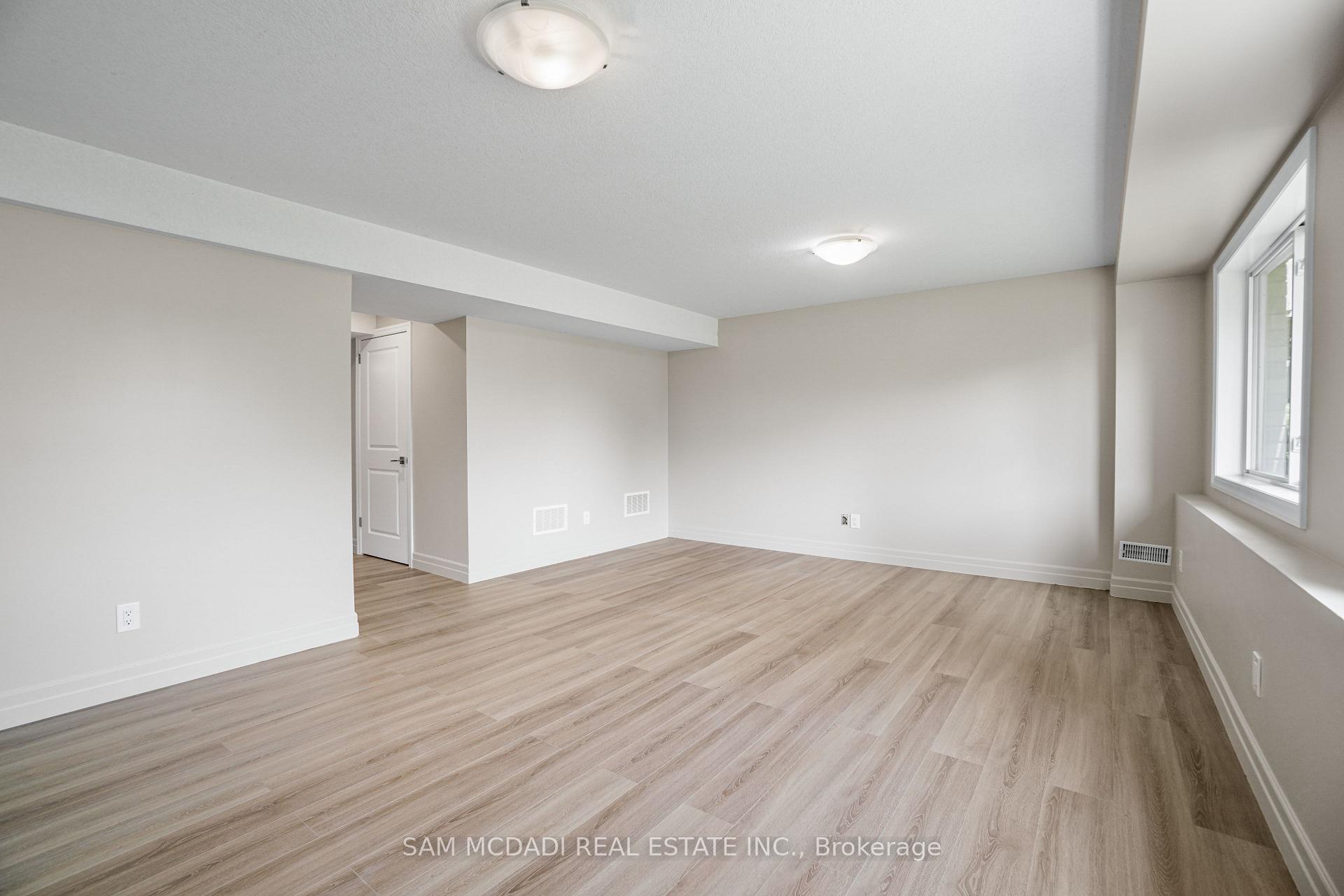 1023 Devonshire Avenue 25