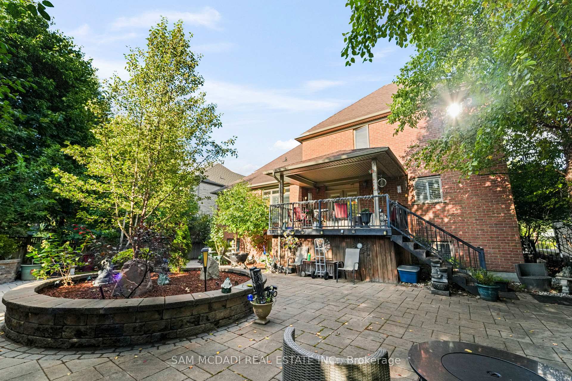 32 Pennsylvania Crescent