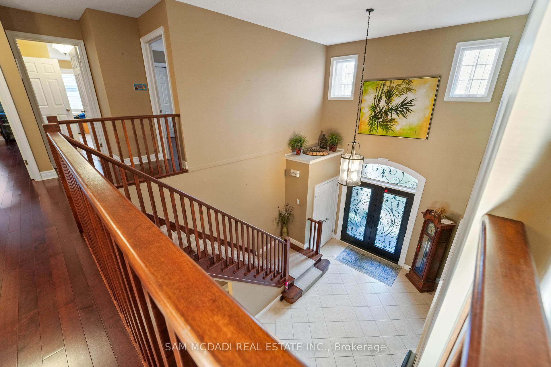 32 Pennsylvania Crescent