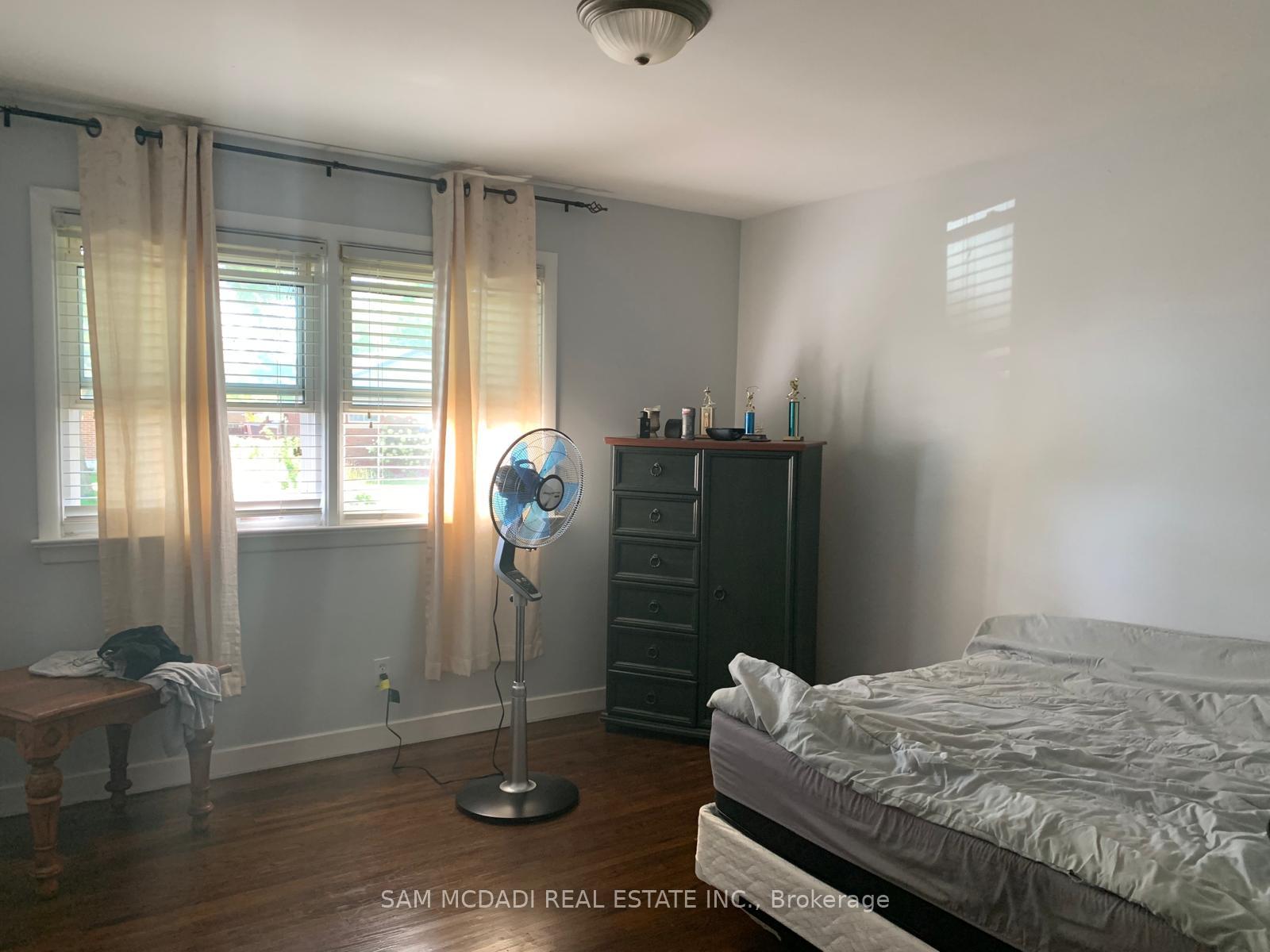 7003 Ann Street Upper