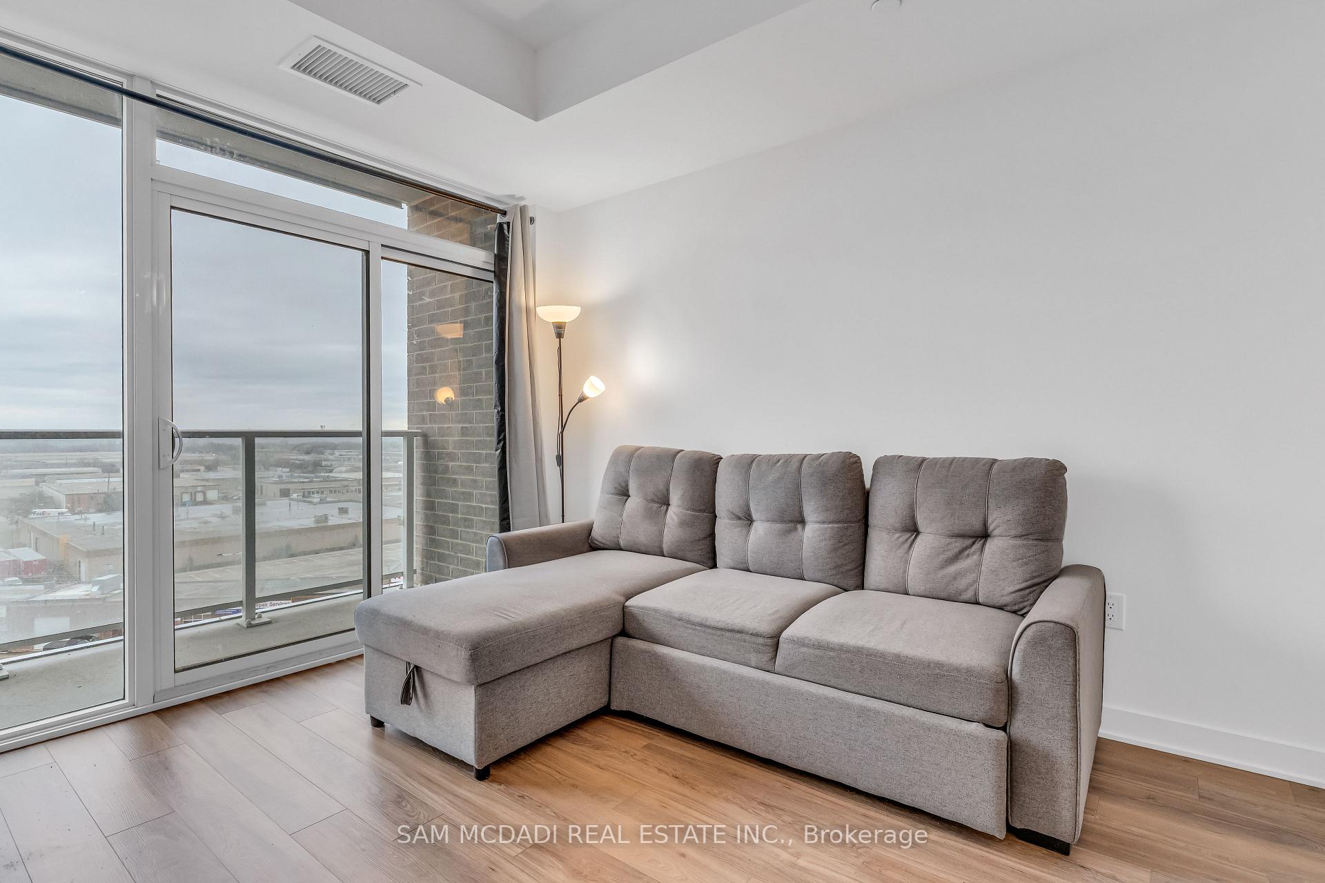 2782 Barton Street E 708