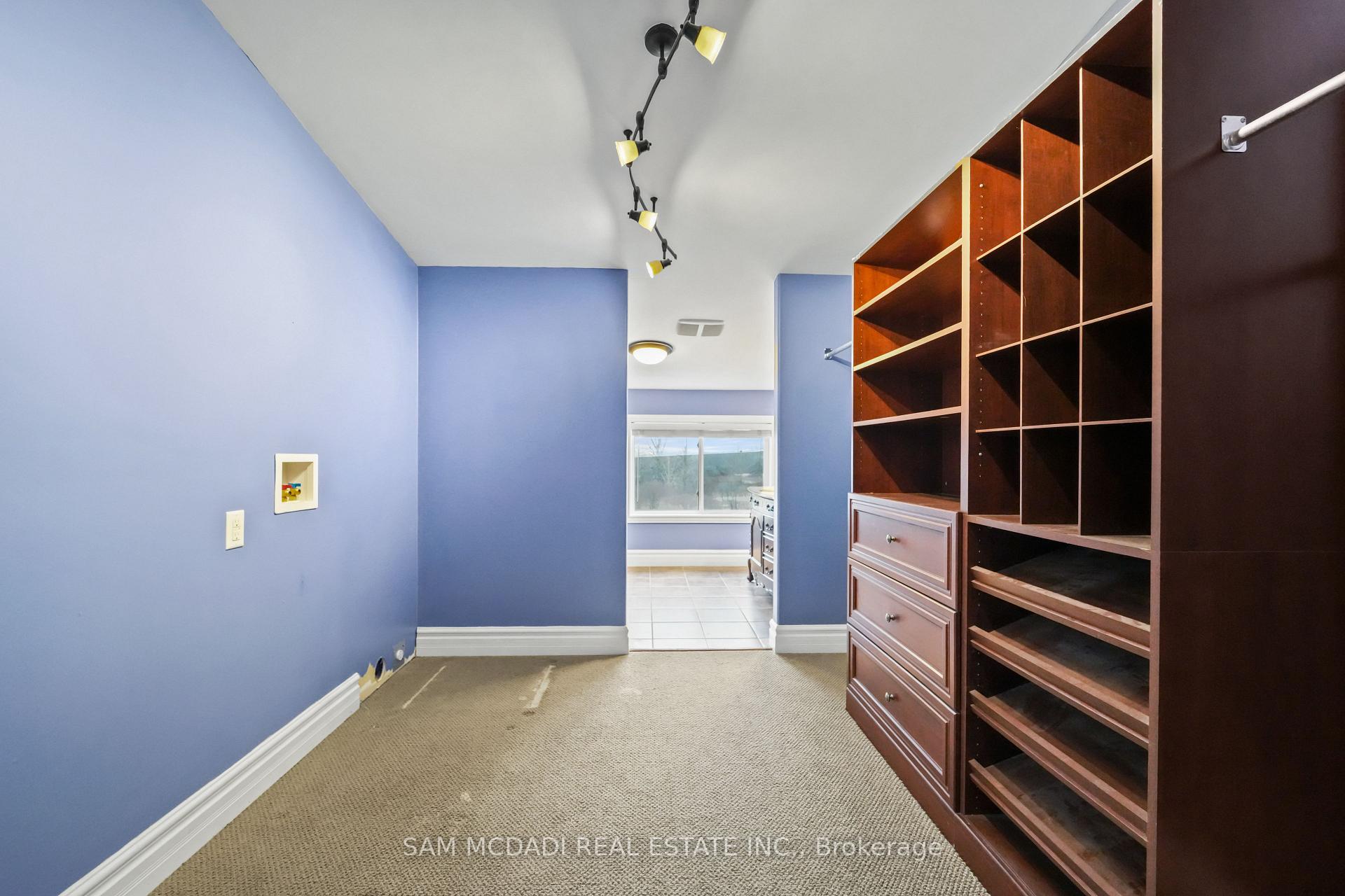 1291 Old Highway 8 N/A