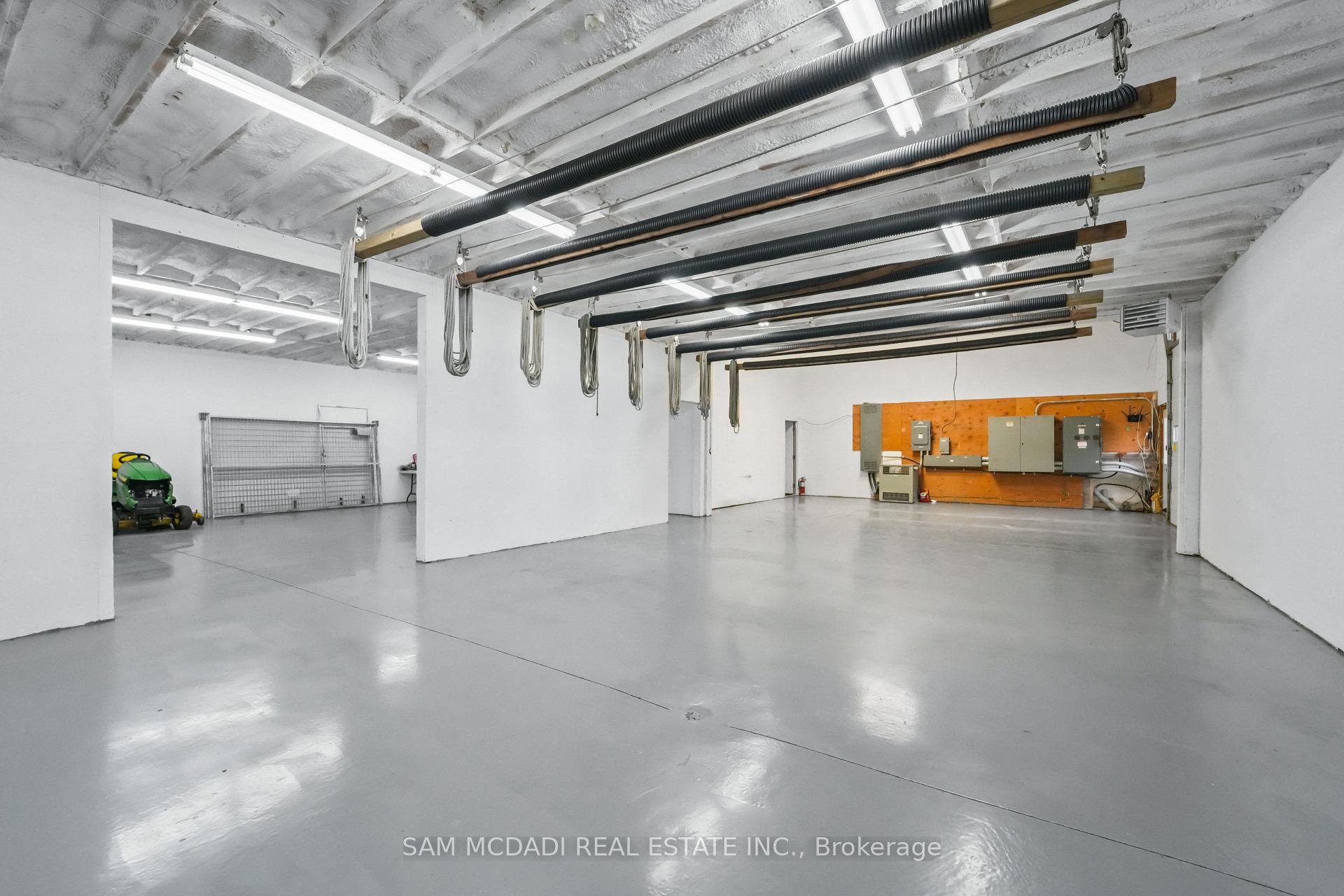 1291 Old Highway 8 N/A